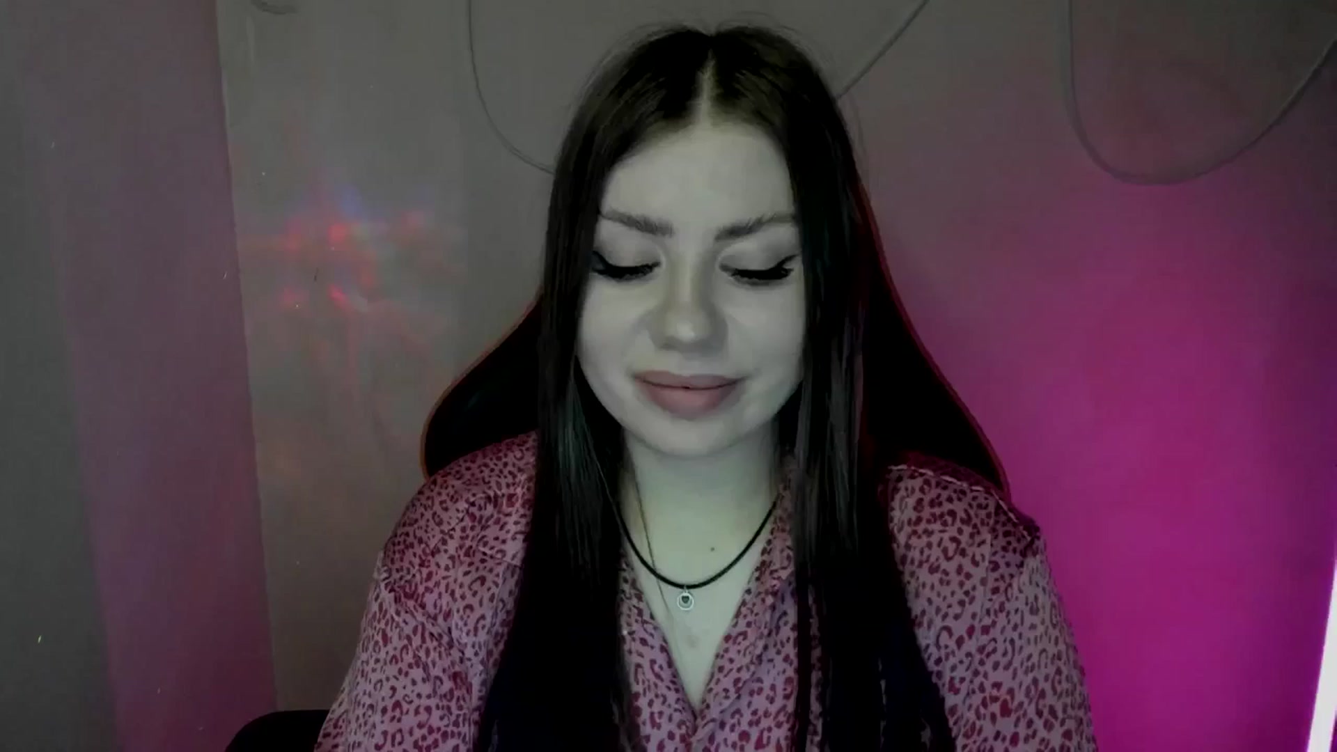 Gallery image thumbnail from FlyingDream's myfreecams stream on, 06/20/2025, 10:07 image 18 of 20