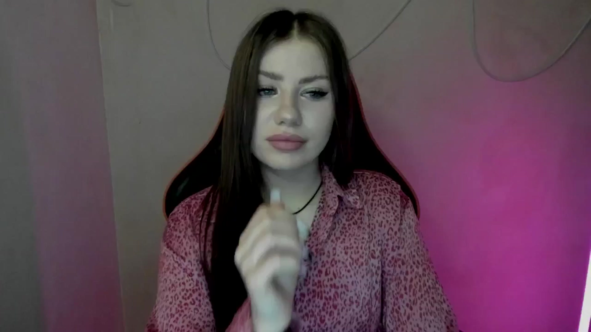 Gallery image thumbnail from FlyingDream's myfreecams stream on, 06/20/2025, 10:07 image 3 of 20