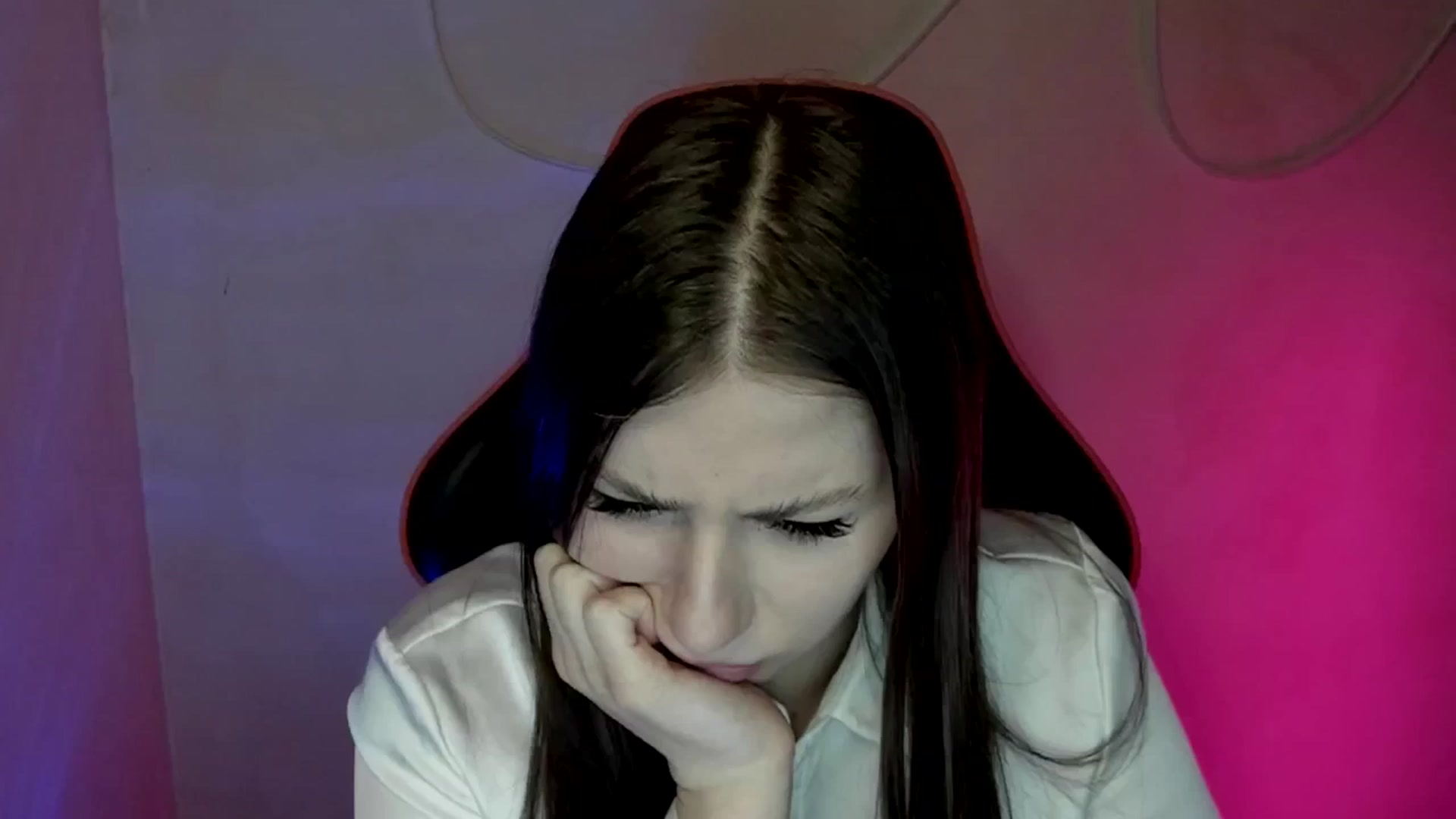 Gallery image thumbnail from FlyingDream's myfreecams stream on, 06/20/2025, 18:03 image 2 of 20