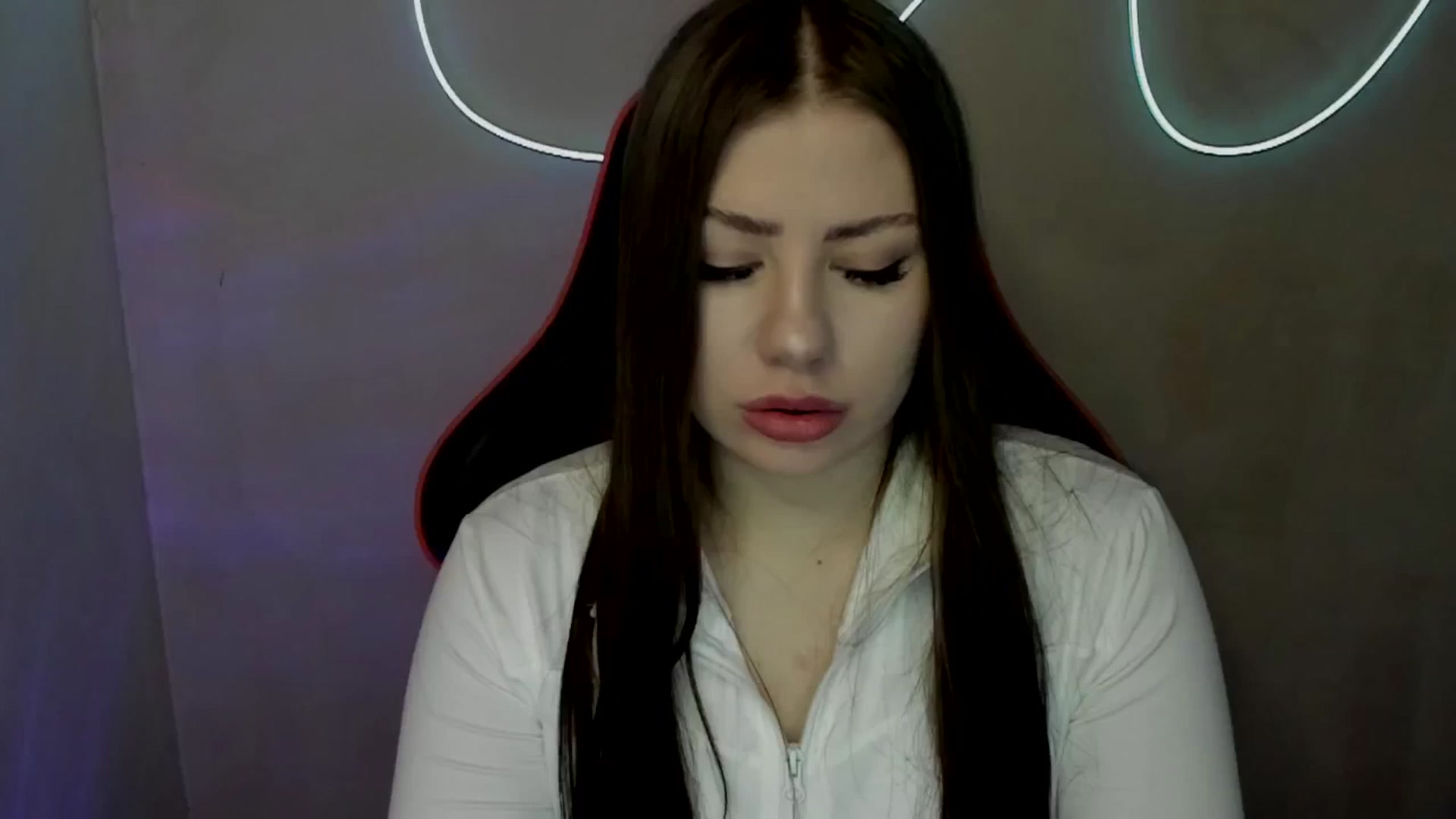 Gallery image thumbnail from FlyingDream's myfreecams stream on, 06/23/2025, 12:06 image 6 of 20