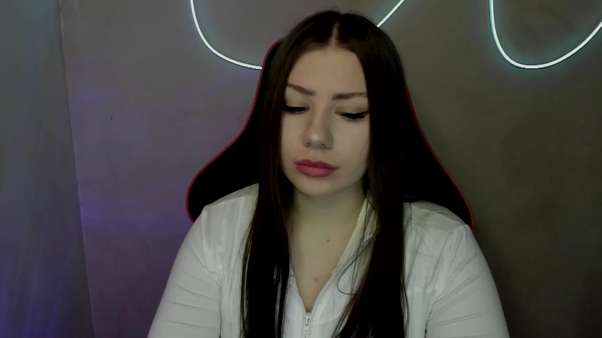 Gallery image thumbnail from FlyingDream's myfreecams stream on, 06/23/2025, 12:06 image 10 of 20