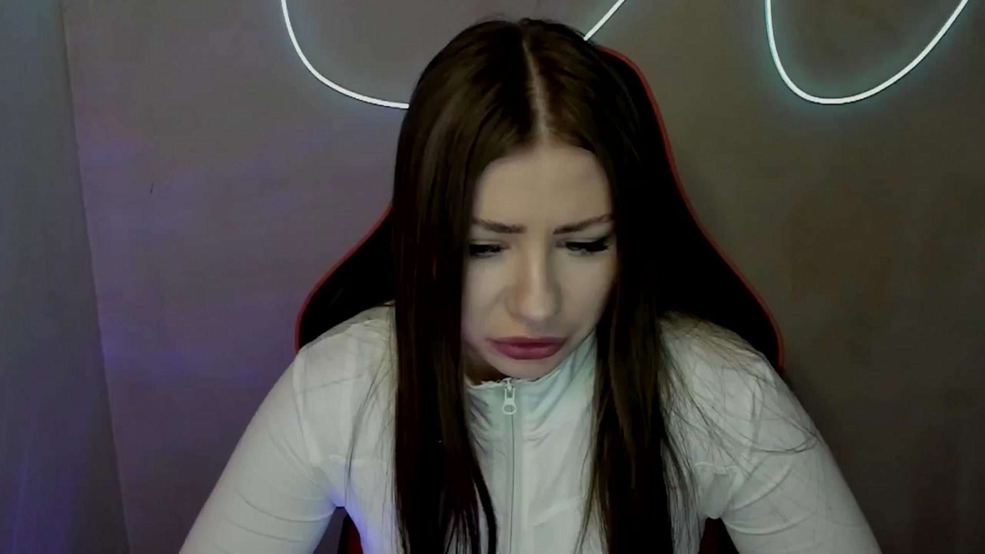 Gallery image thumbnail from FlyingDream's myfreecams stream on, 06/23/2025, 12:06 image 1 of 20