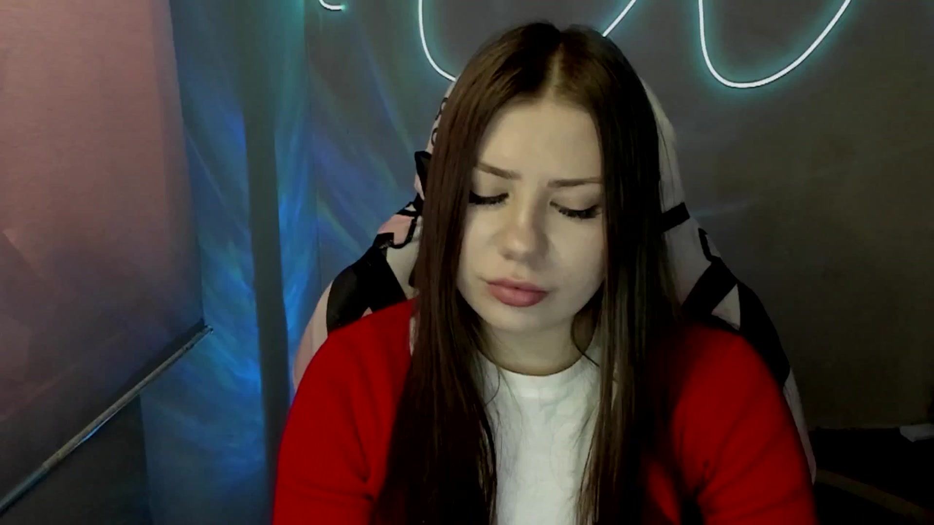 Gallery image thumbnail from FlyingDream's myfreecams stream on, 07/02/2025, 10:26 image 19 of 20