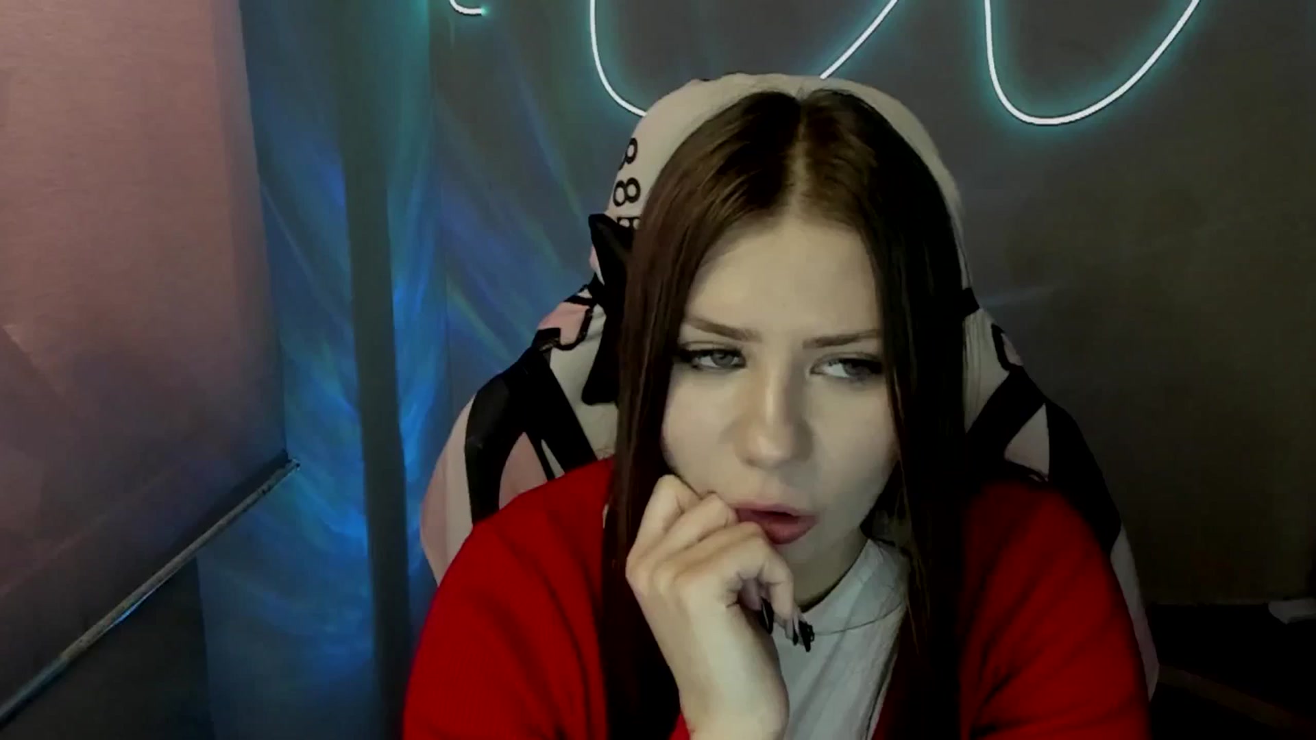Gallery image thumbnail from FlyingDream's myfreecams stream on, 07/02/2025, 10:26 image 6 of 20