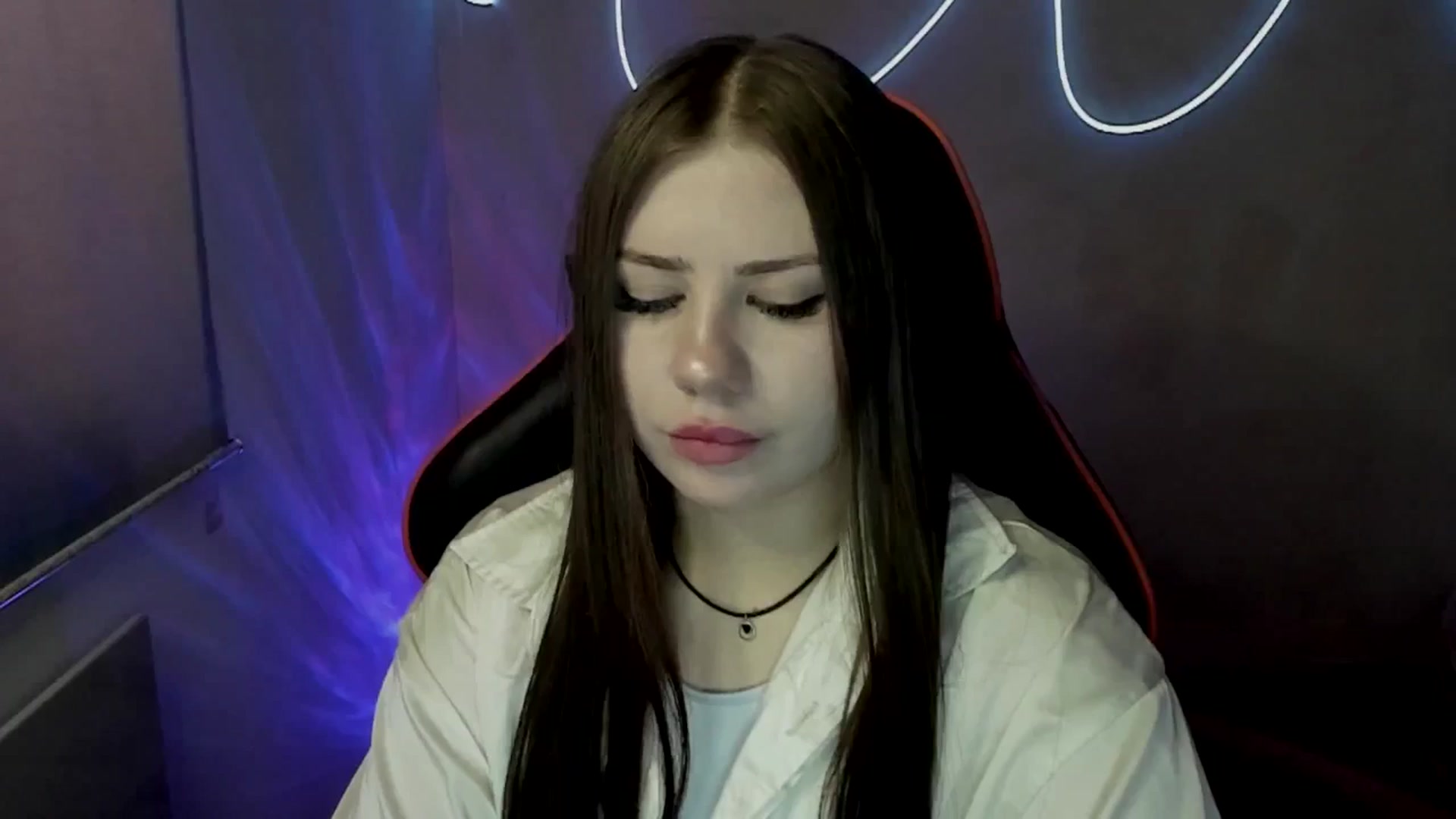 Gallery image thumbnail from FlyingDream's myfreecams stream on, 07/10/2025, 13:11 image 17 of 20