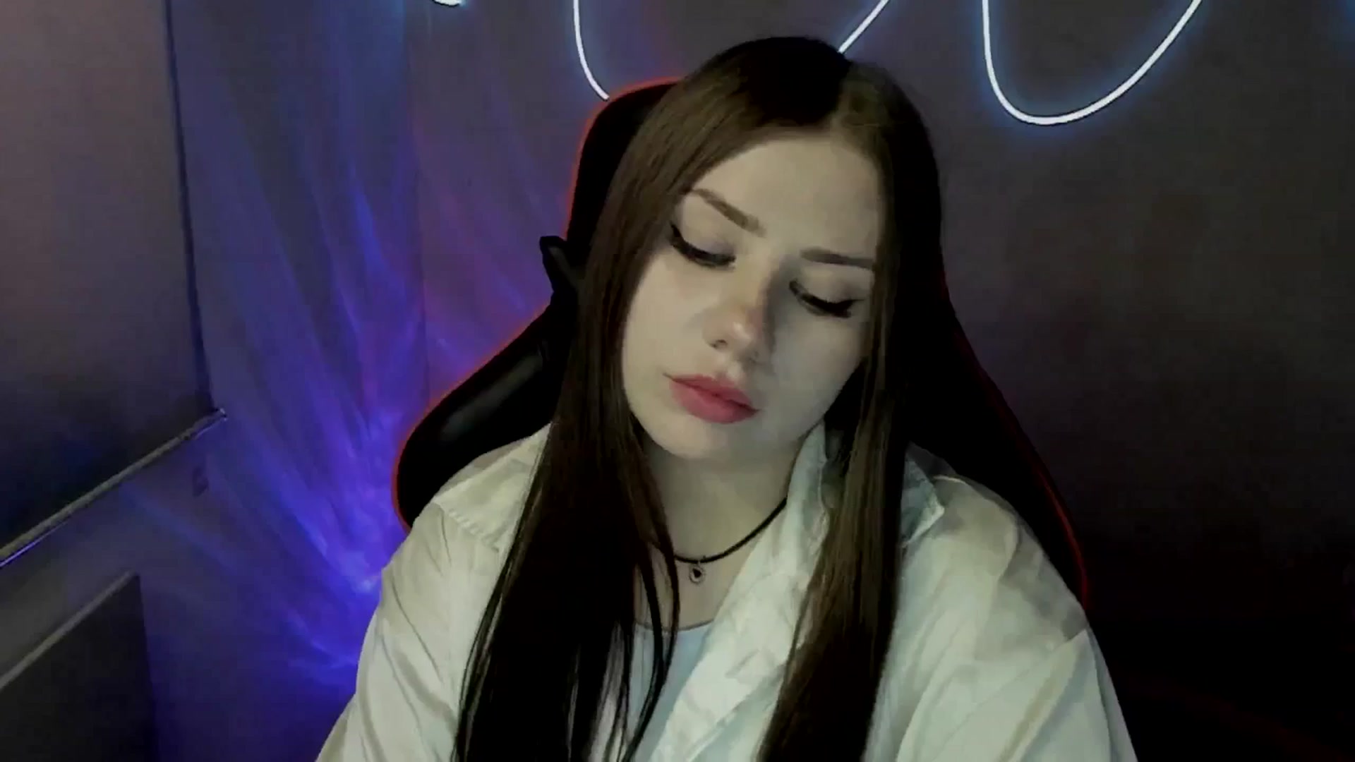 Gallery image thumbnail from FlyingDream's myfreecams stream on, 07/10/2025, 13:11 image 16 of 20
