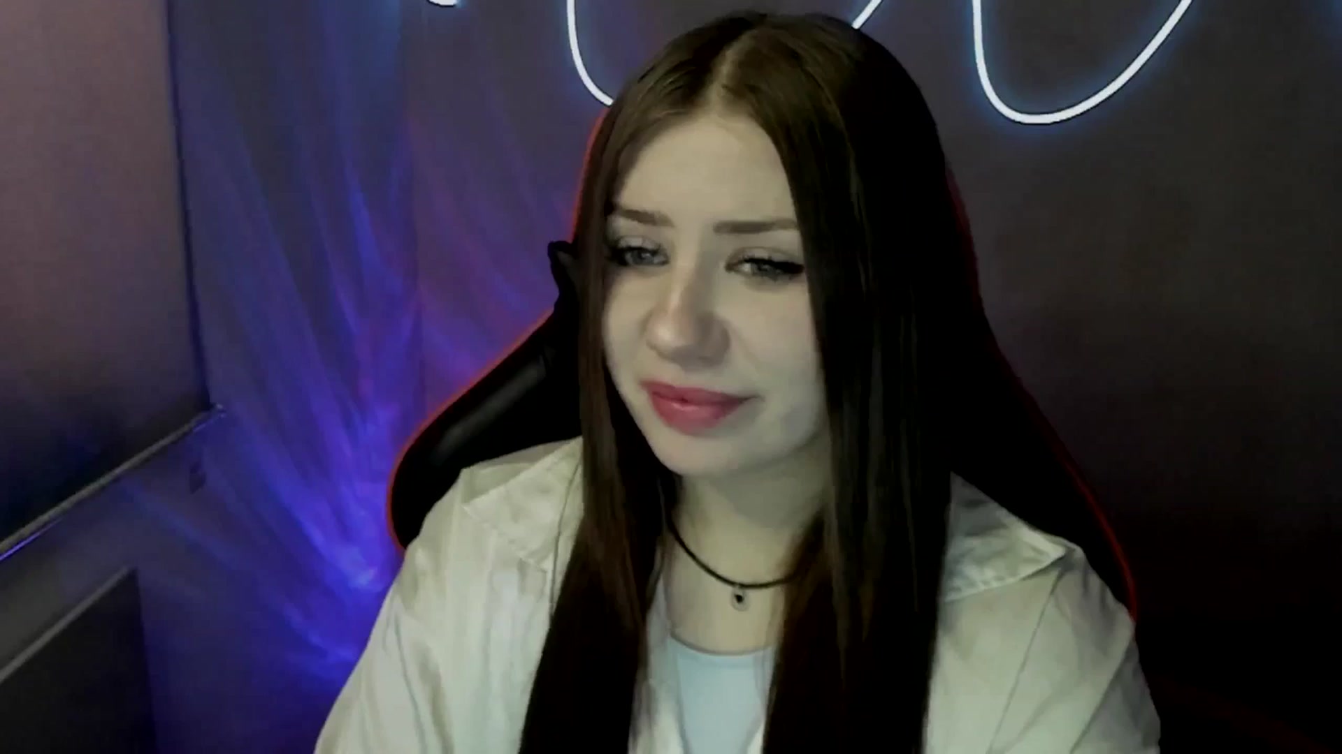 Gallery image thumbnail from FlyingDream's myfreecams stream on, 07/10/2025, 13:11 image 5 of 20