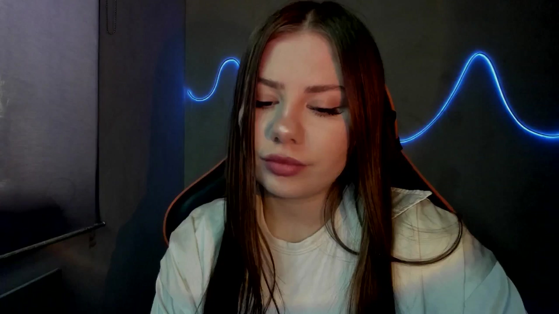 Gallery image thumbnail from FlyingDream's myfreecams stream on, 08/02/2025, 11:59 image 3 of 20
