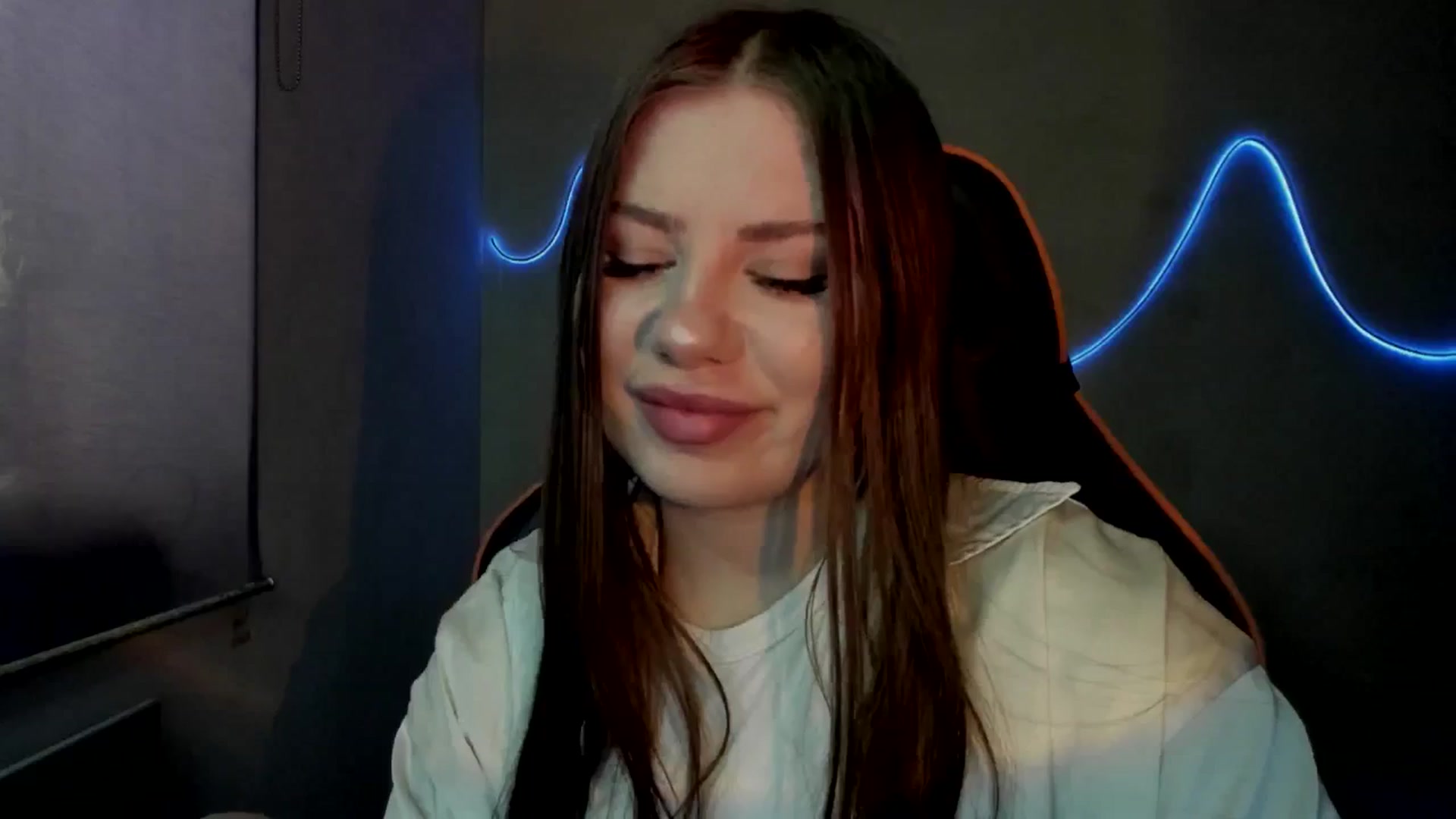 Gallery image thumbnail from FlyingDream's myfreecams stream on, 08/02/2025, 11:59 image 5 of 20