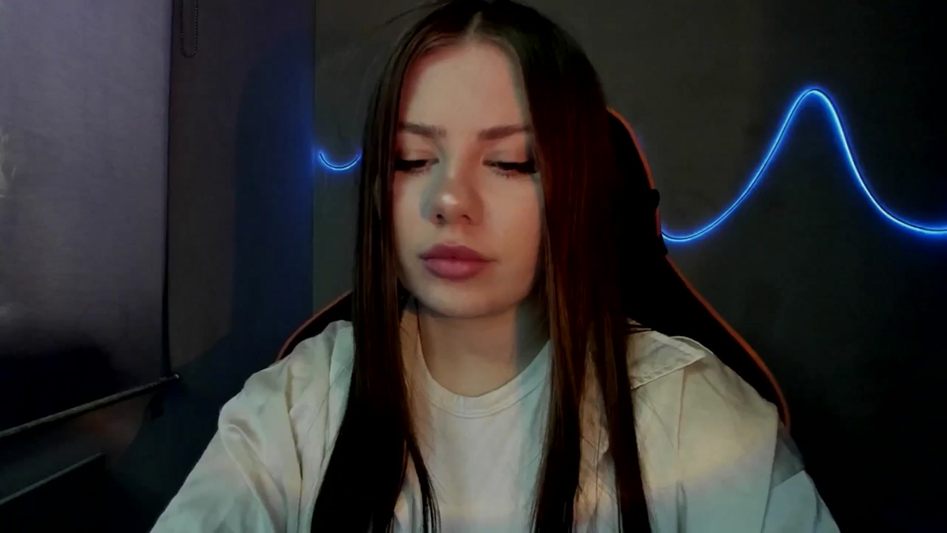 Gallery image thumbnail from FlyingDream's myfreecams stream on, 08/02/2025, 11:59 image 14 of 20