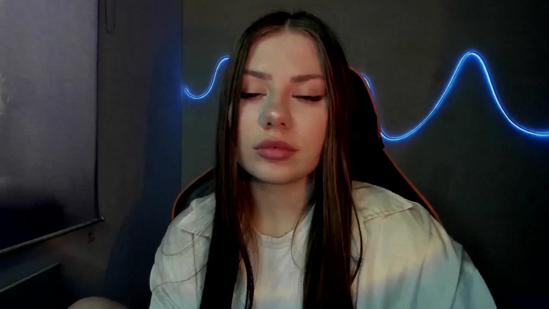 Gallery image thumbnail from FlyingDream's myfreecams stream on, 08/02/2025, 11:59 image 17 of 20