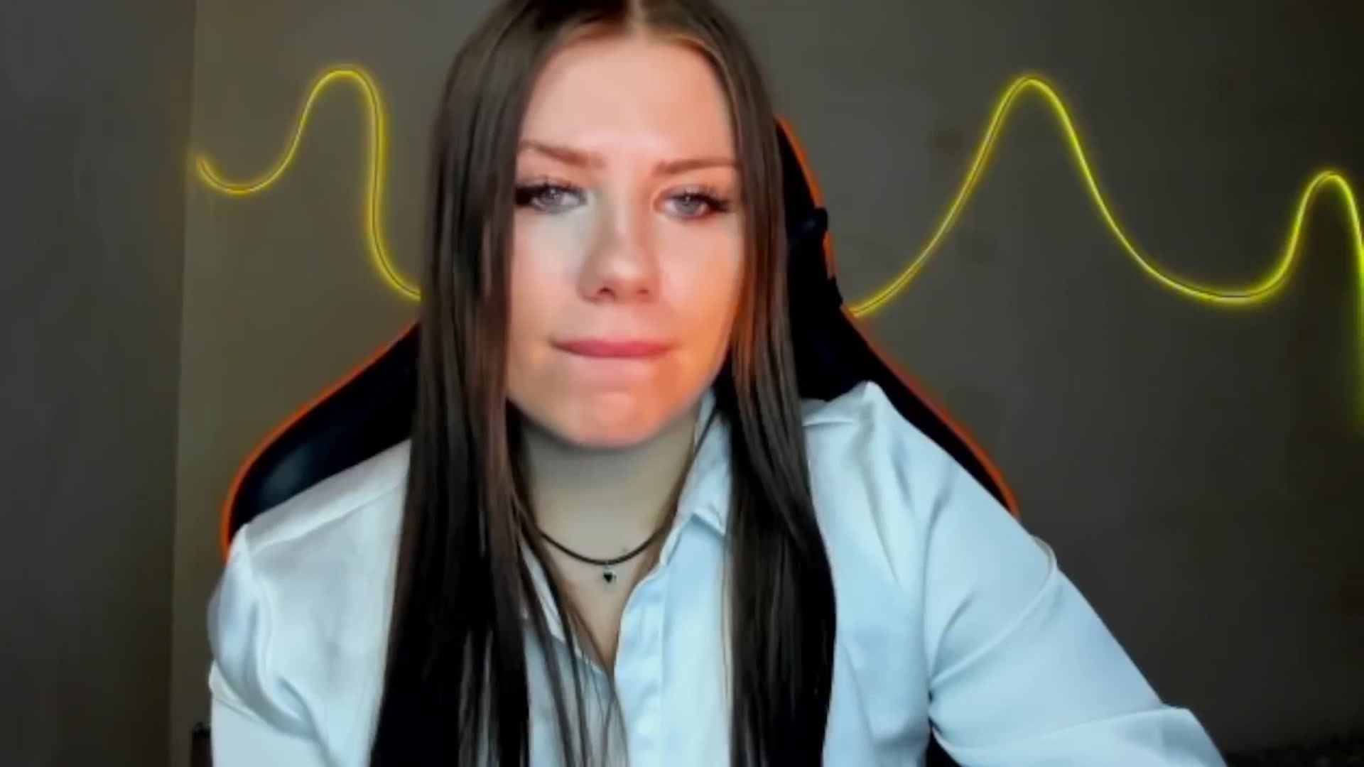 Gallery image thumbnail from FlyingDream's myfreecams stream on, 08/04/2025, 13:26 image 9 of 20