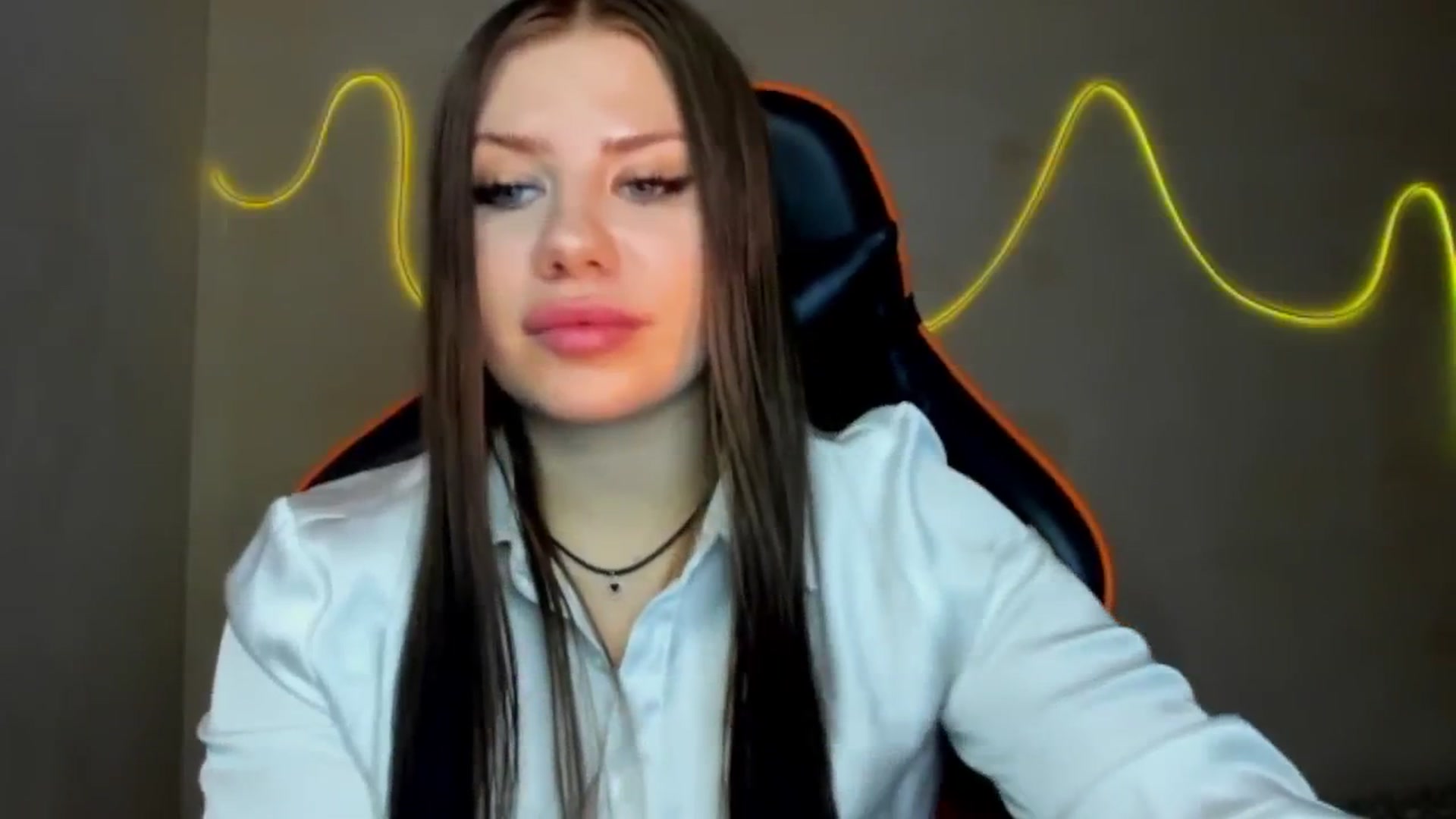 Gallery image thumbnail from FlyingDream's myfreecams stream on, 08/04/2025, 13:26 image 14 of 20