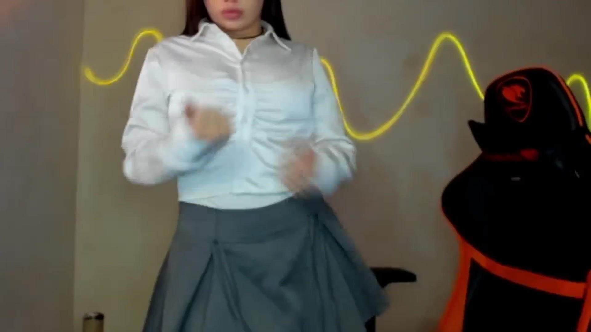 Gallery image thumbnail from FlyingDream's myfreecams stream on, 08/04/2025, 13:26 image 4 of 20