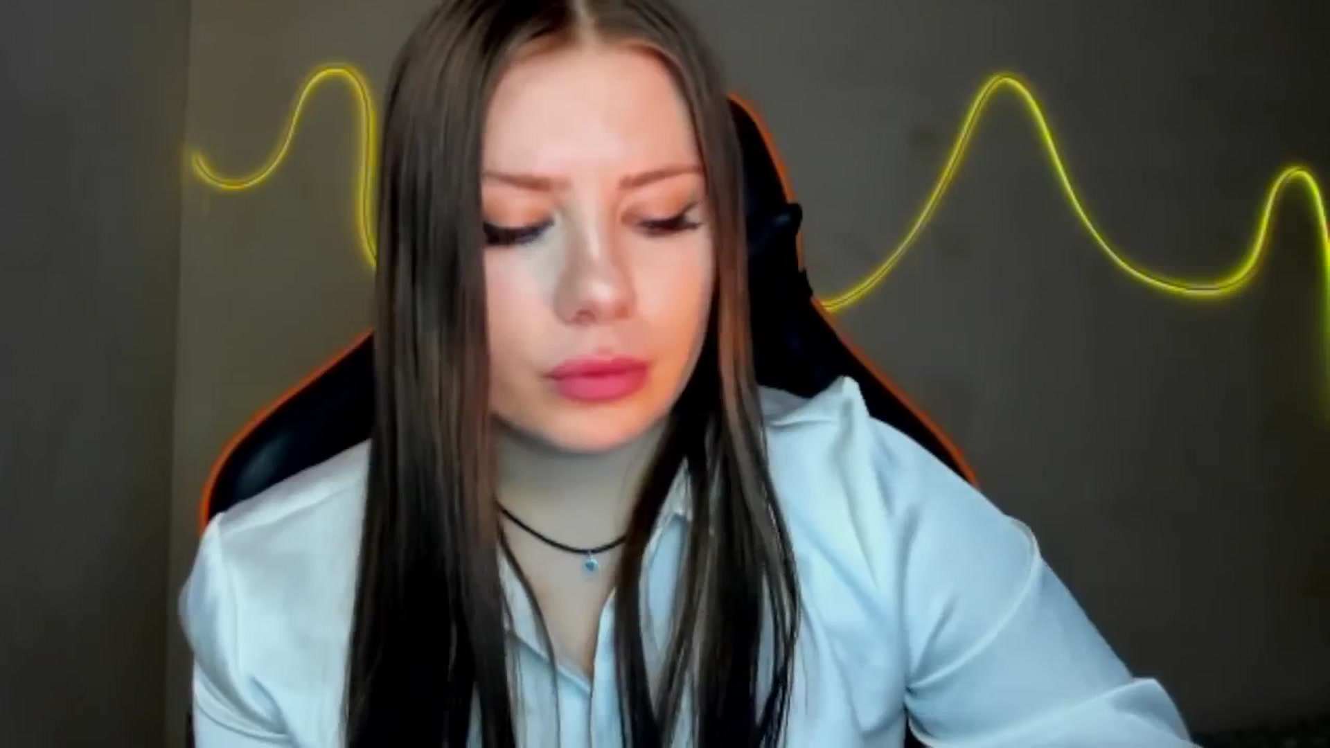 Gallery image thumbnail from FlyingDream's myfreecams stream on, 08/04/2025, 13:26 image 8 of 20