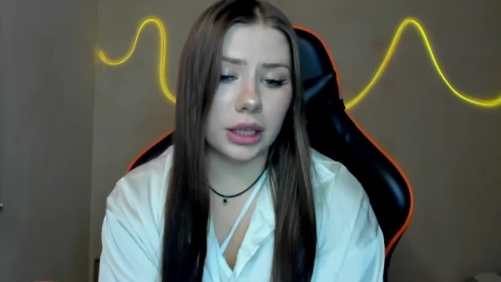 Gallery image thumbnail from FlyingDream's myfreecams stream on, 08/06/2025, 12:04 image 6 of 20