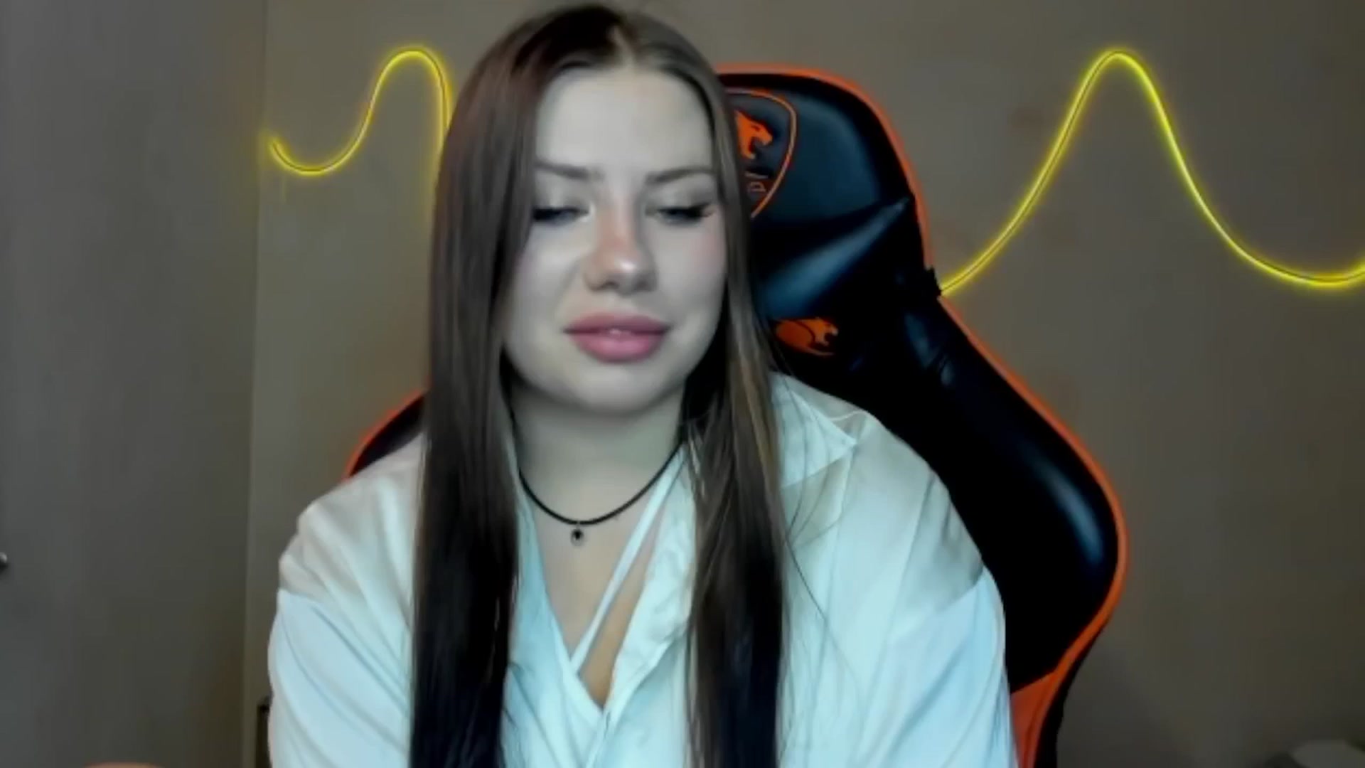 Gallery image thumbnail from FlyingDream's myfreecams stream on, 08/06/2025, 12:04 image 5 of 20