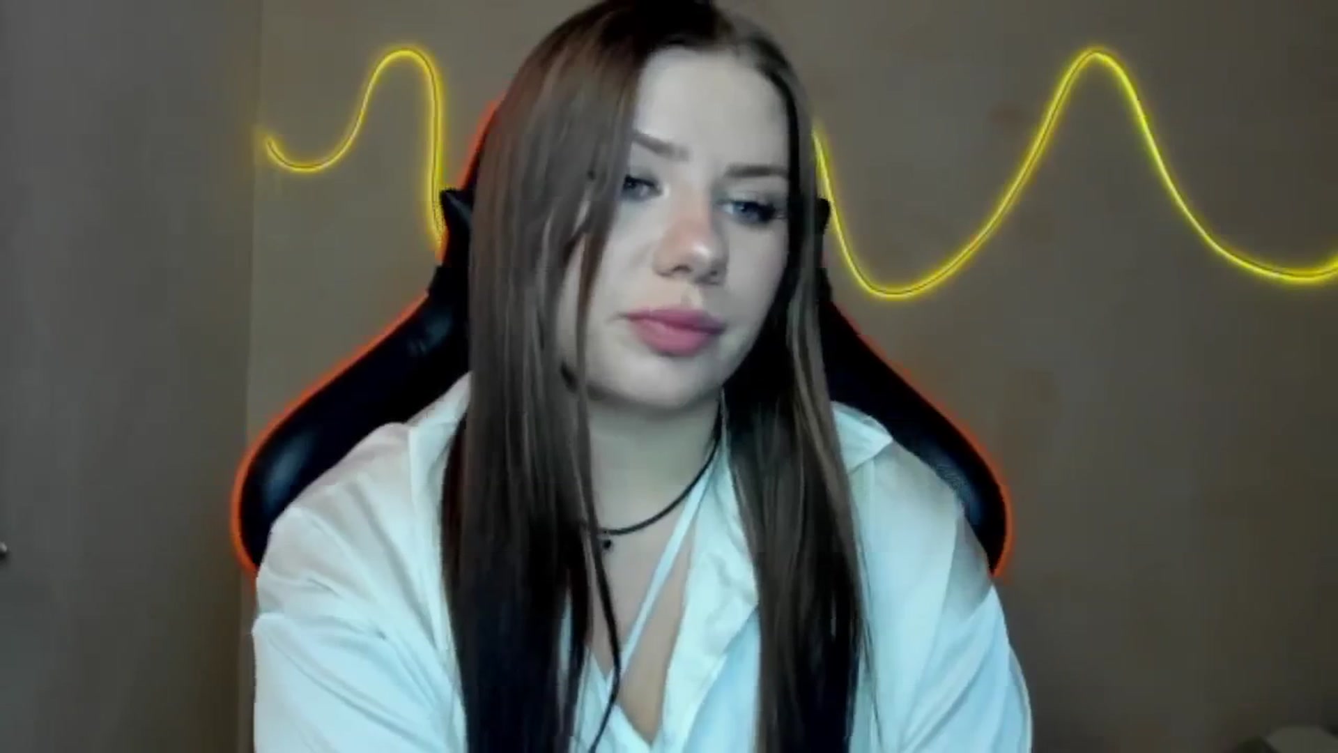 Gallery image thumbnail from FlyingDream's myfreecams stream on, 08/06/2025, 12:04 image 7 of 20