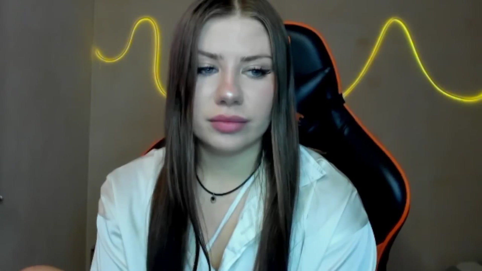 Gallery image thumbnail from FlyingDream's myfreecams stream on, 08/06/2025, 12:04 image 12 of 20