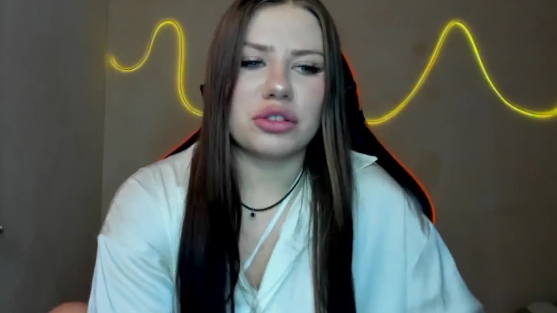 Gallery image thumbnail from FlyingDream's myfreecams stream on, 08/06/2025, 12:04 image 16 of 20