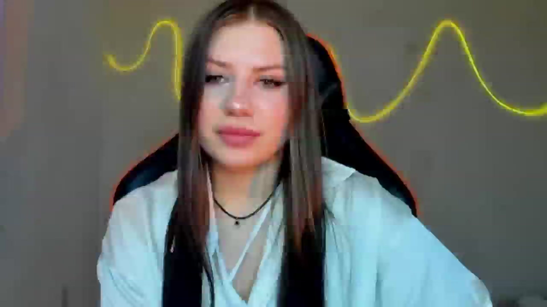 Gallery image thumbnail from FlyingDream's myfreecams stream on, 08/06/2025, 12:33 image 9 of 20