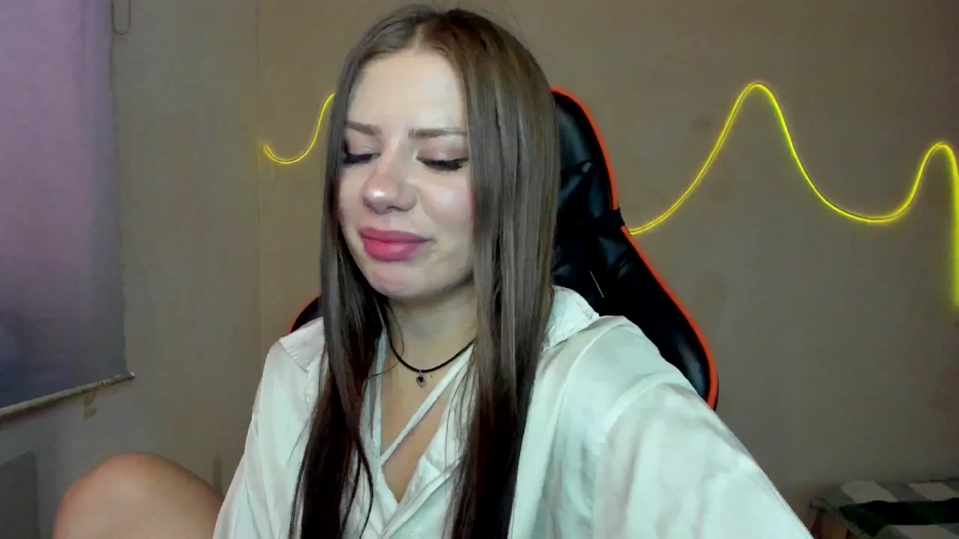 Gallery image thumbnail from FlyingDream's myfreecams stream on, 08/06/2025, 13:08 image 19 of 20
