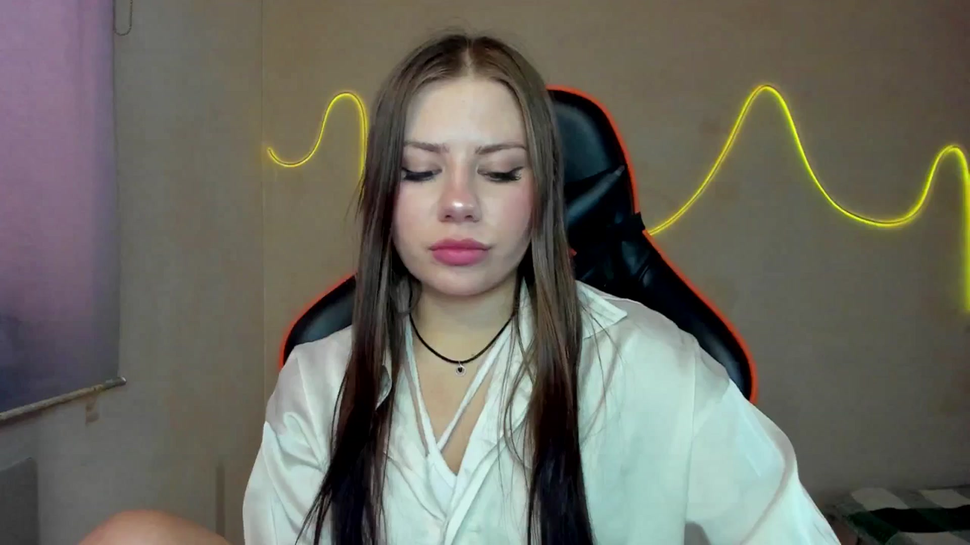 Gallery image thumbnail from FlyingDream's myfreecams stream on, 08/06/2025, 13:08 image 1 of 20