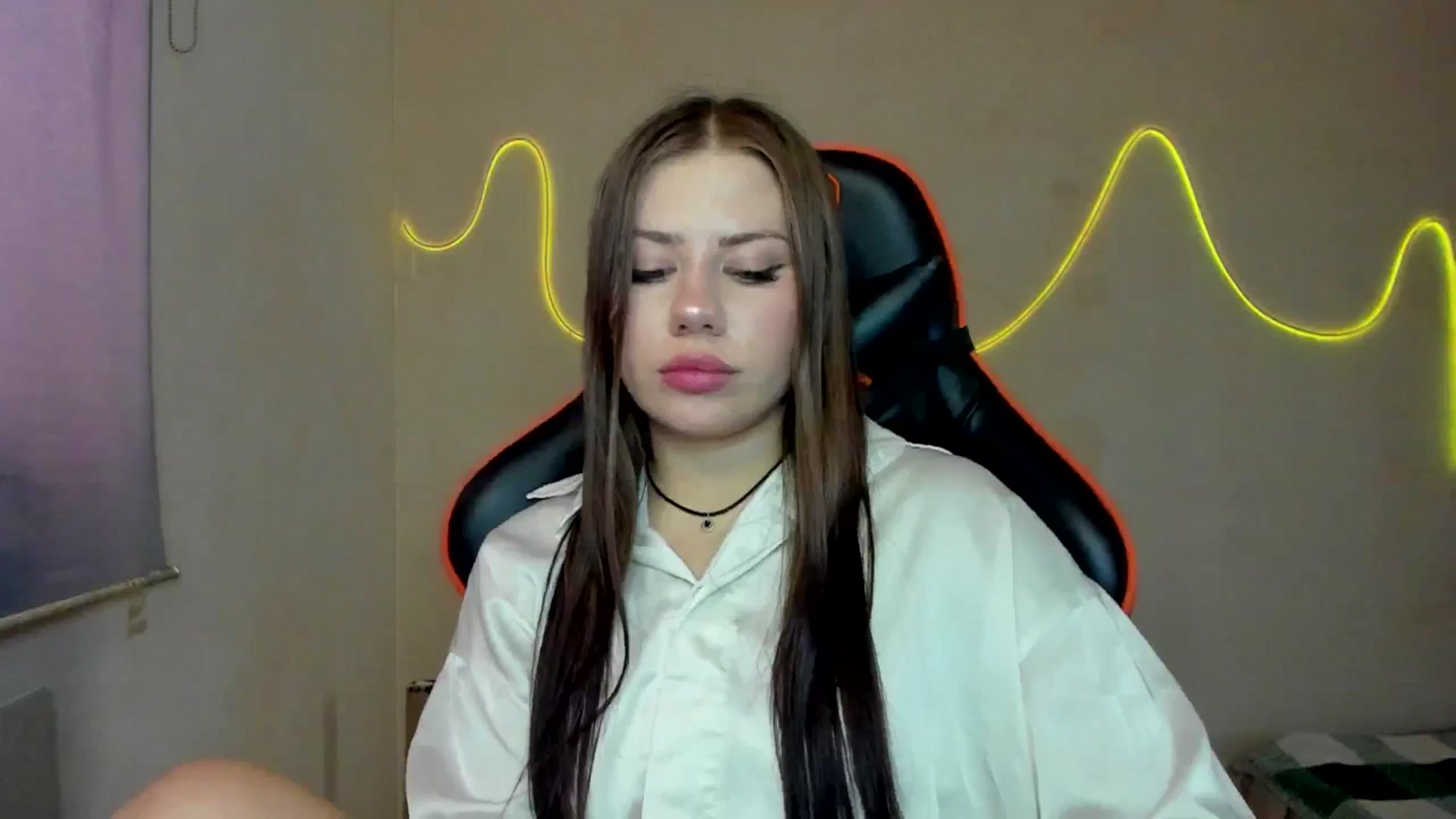 Gallery image thumbnail from FlyingDream's myfreecams stream on, 08/06/2025, 13:08 image 3 of 20
