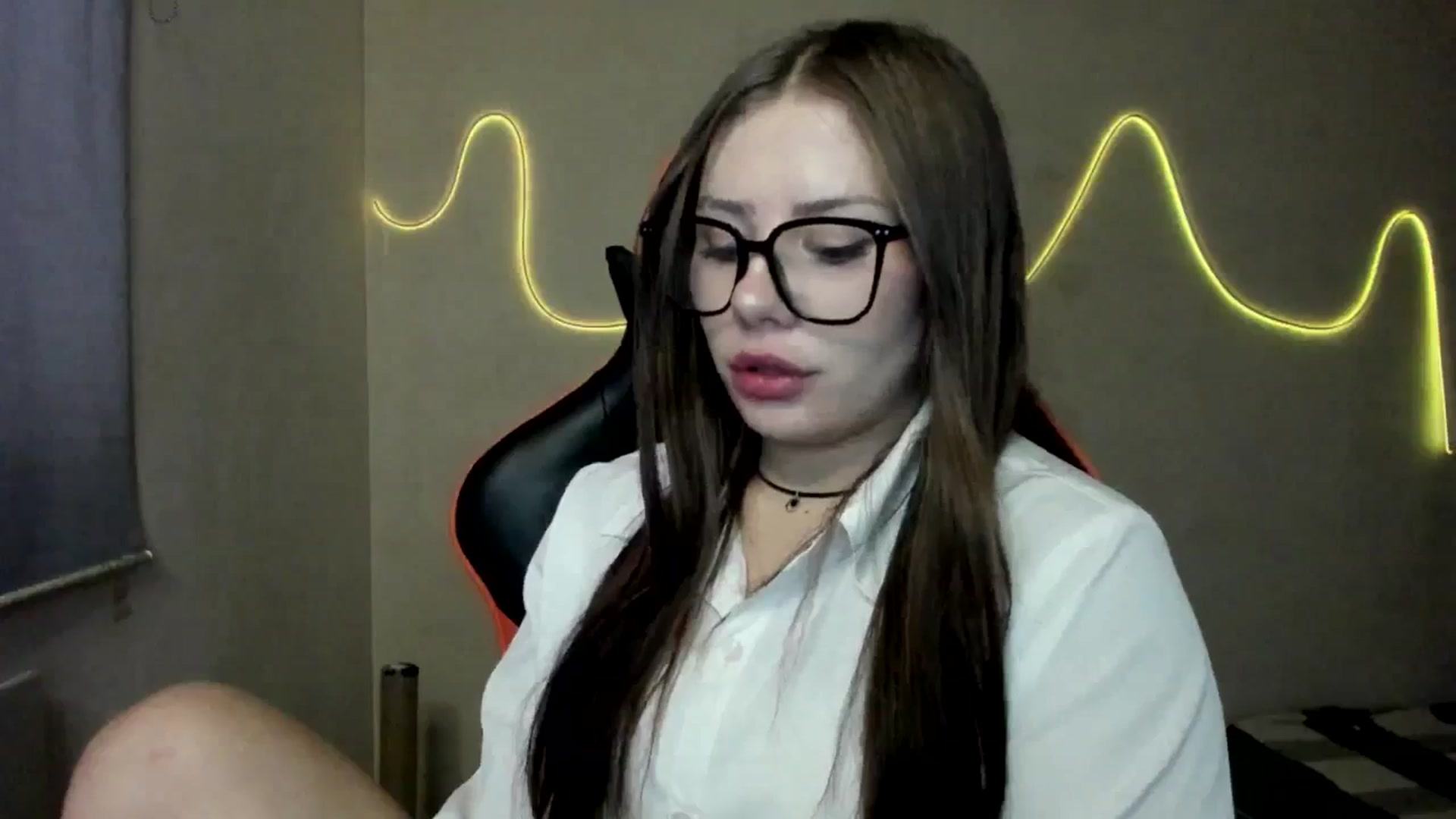 Gallery image thumbnail from FlyingDream's myfreecams stream on, 08/11/2025, 16:27 image 18 of 20