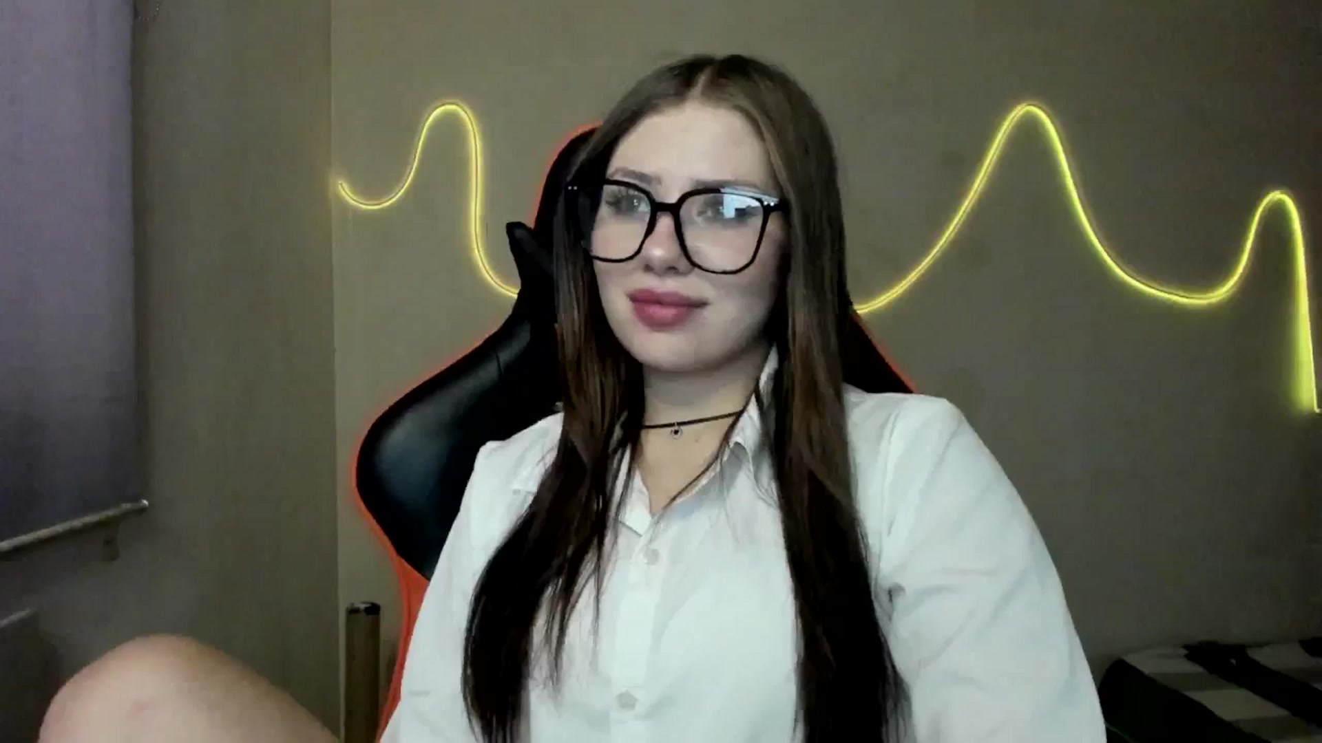 Gallery image thumbnail from FlyingDream's myfreecams stream on, 08/11/2025, 16:27 image 4 of 20