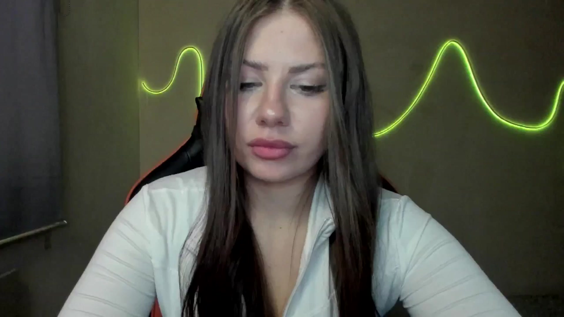 Gallery image thumbnail from FlyingDream's myfreecams stream on, 08/12/2025, 17:20 image 2 of 20
