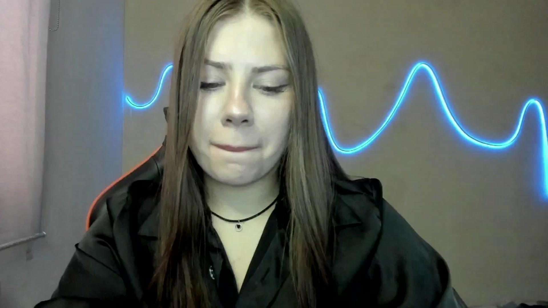 Gallery image thumbnail from FlyingDream's myfreecams stream on, 08/18/2025, 10:47 image 19 of 20