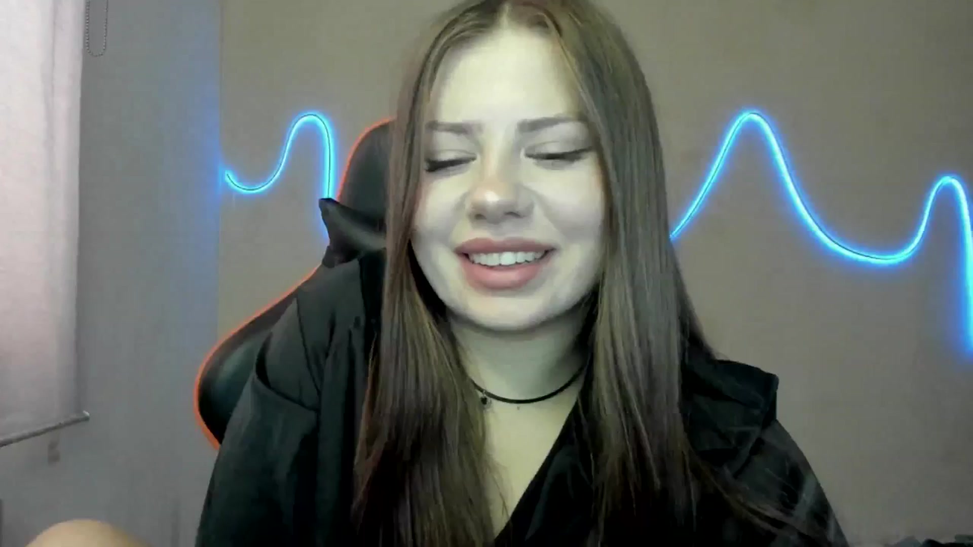 Gallery image thumbnail from FlyingDream's myfreecams stream on, 08/18/2025, 10:47 image 11 of 20