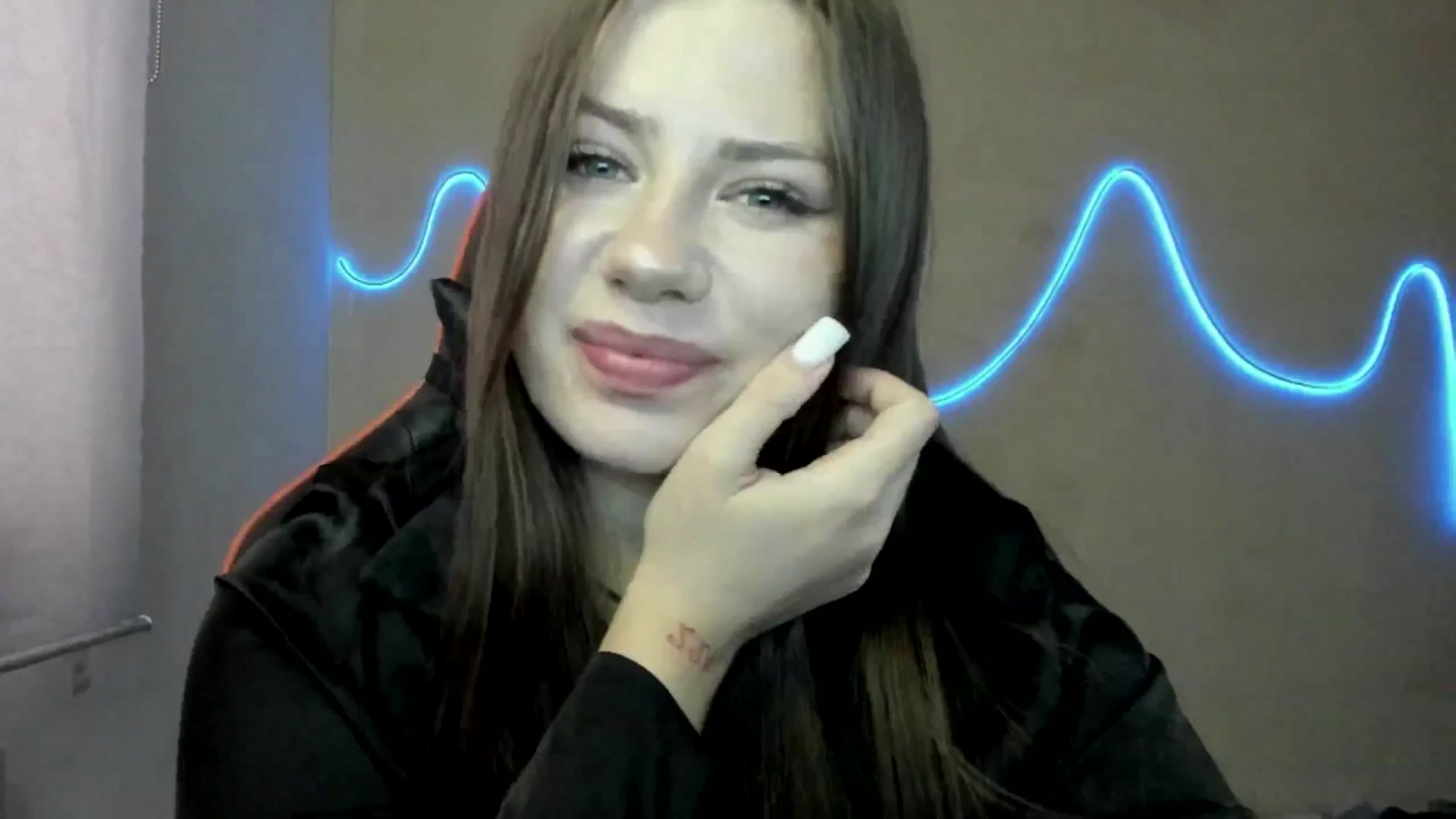 Gallery image thumbnail from FlyingDream's myfreecams stream on, 08/18/2025, 10:47 image 14 of 20