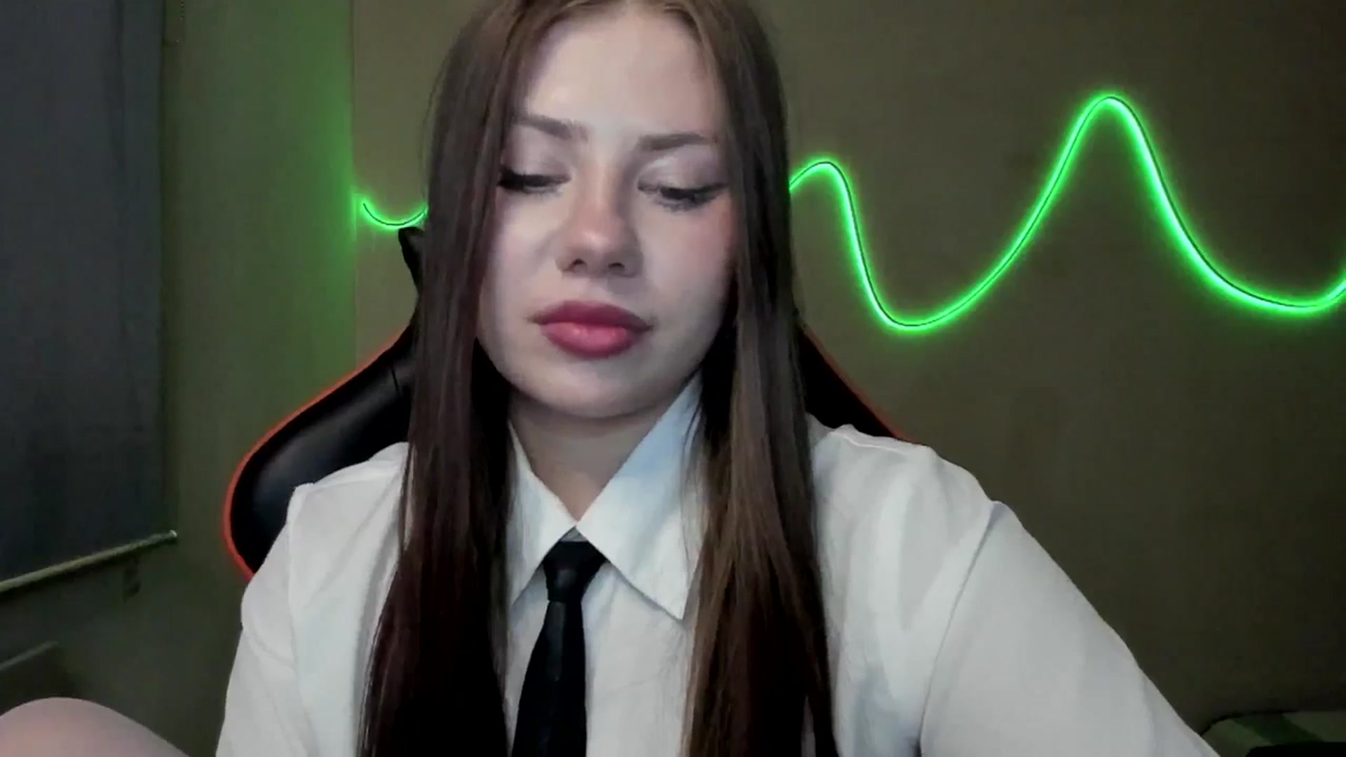 Gallery image thumbnail from FlyingDream's myfreecams stream on, 08/19/2025, 16:42 image 20 of 20