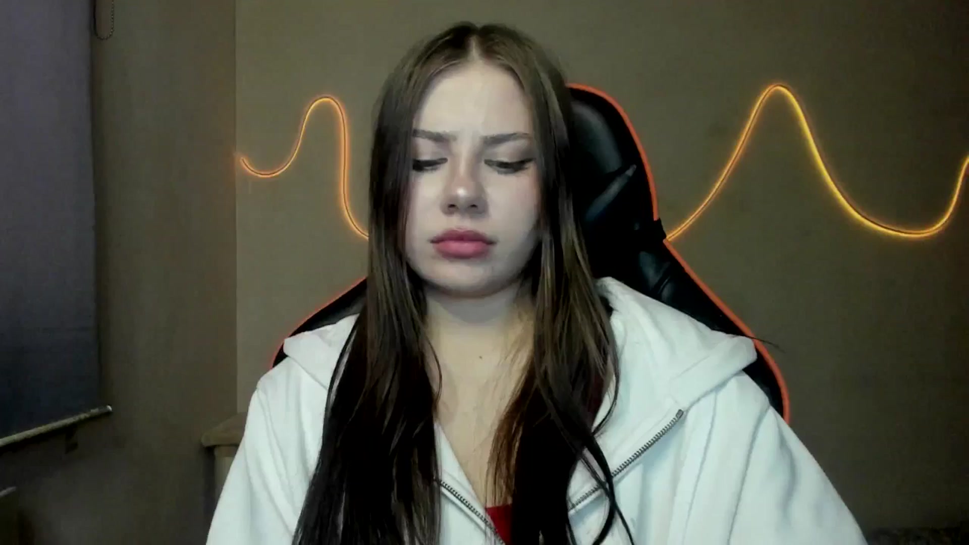 Gallery image thumbnail from FlyingDream's myfreecams stream on, 08/23/2025, 15:05 image 7 of 20