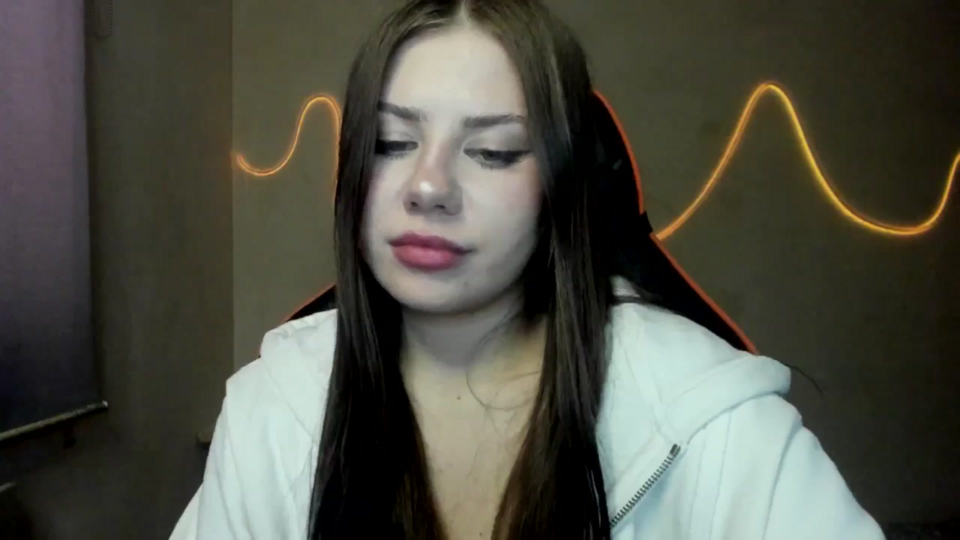 Gallery image thumbnail from FlyingDream's myfreecams stream on, 08/23/2025, 15:05 image 13 of 20