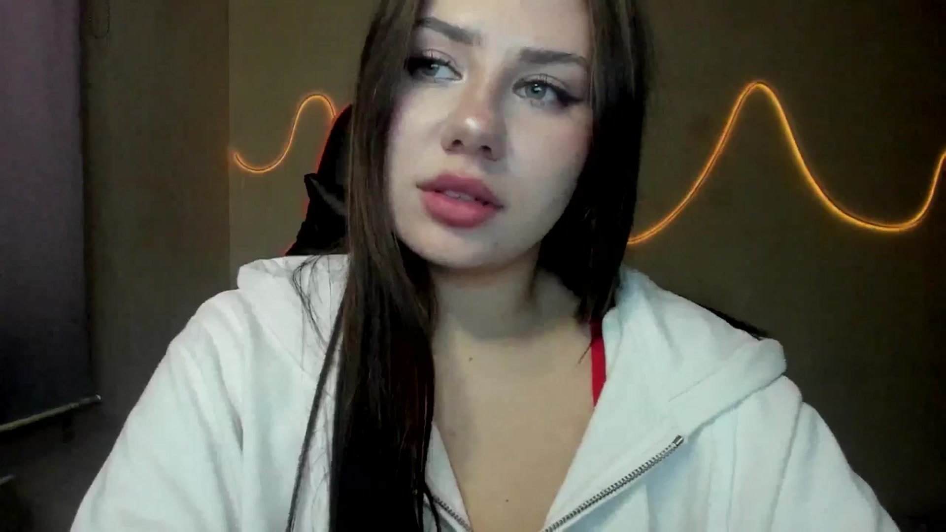 Gallery image thumbnail from FlyingDream's myfreecams stream on, 08/23/2025, 15:05 image 18 of 20