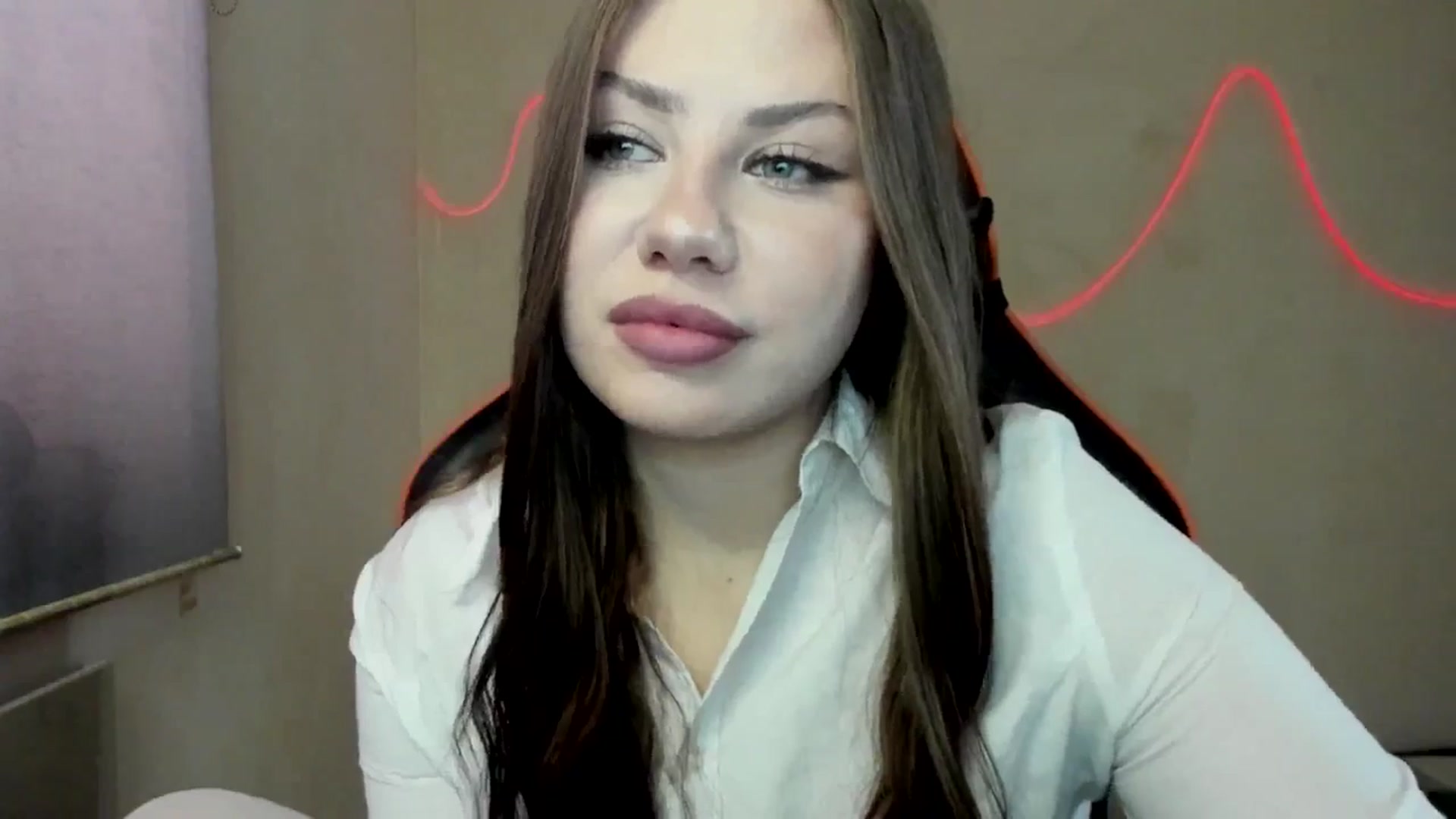 Gallery image thumbnail from FlyingDream's myfreecams stream on, 08/25/2025, 12:20 image 7 of 20