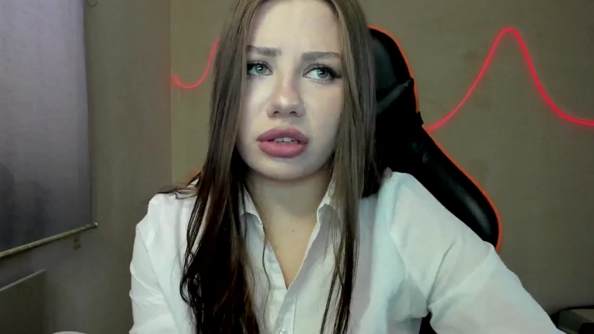 Gallery image thumbnail from FlyingDream's myfreecams stream on, 08/25/2025, 12:20 image 3 of 20