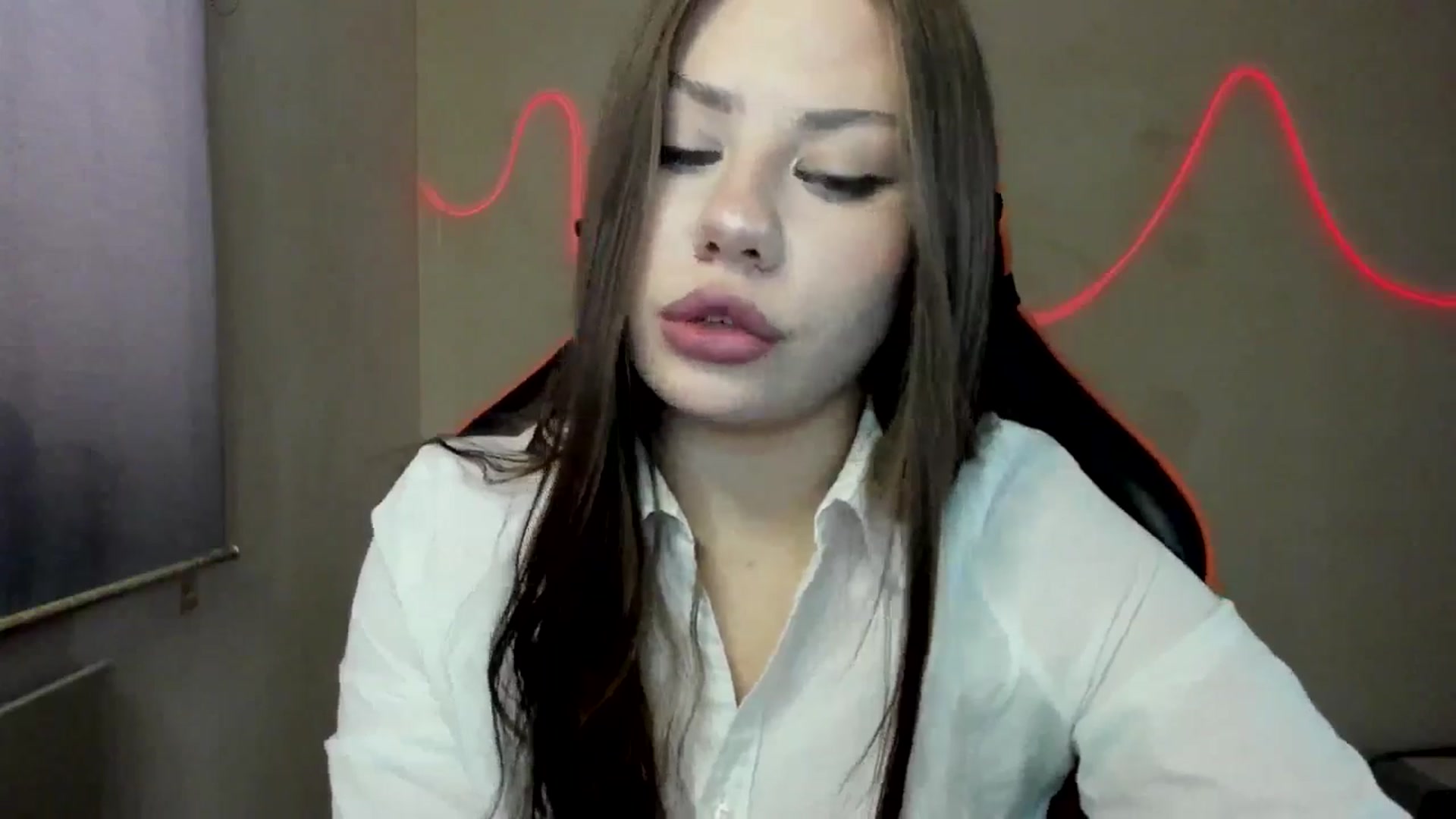 Gallery image thumbnail from FlyingDream's myfreecams stream on, 08/25/2025, 12:20 image 4 of 20