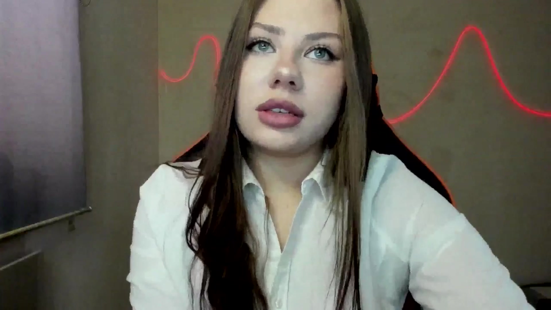Gallery image thumbnail from FlyingDream's myfreecams stream on, 08/25/2025, 12:20 image 5 of 20