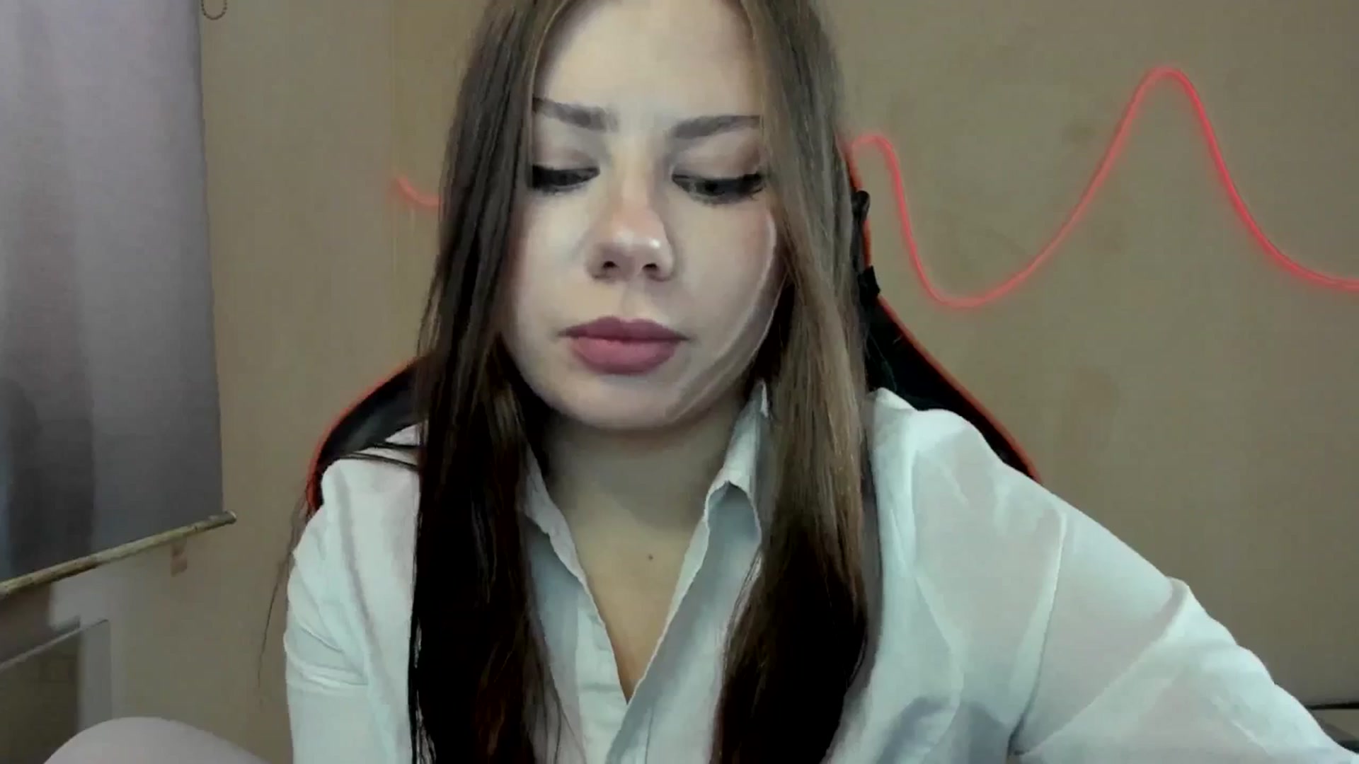 Gallery image thumbnail from FlyingDream's myfreecams stream on, 08/25/2025, 13:59 image 4 of 20