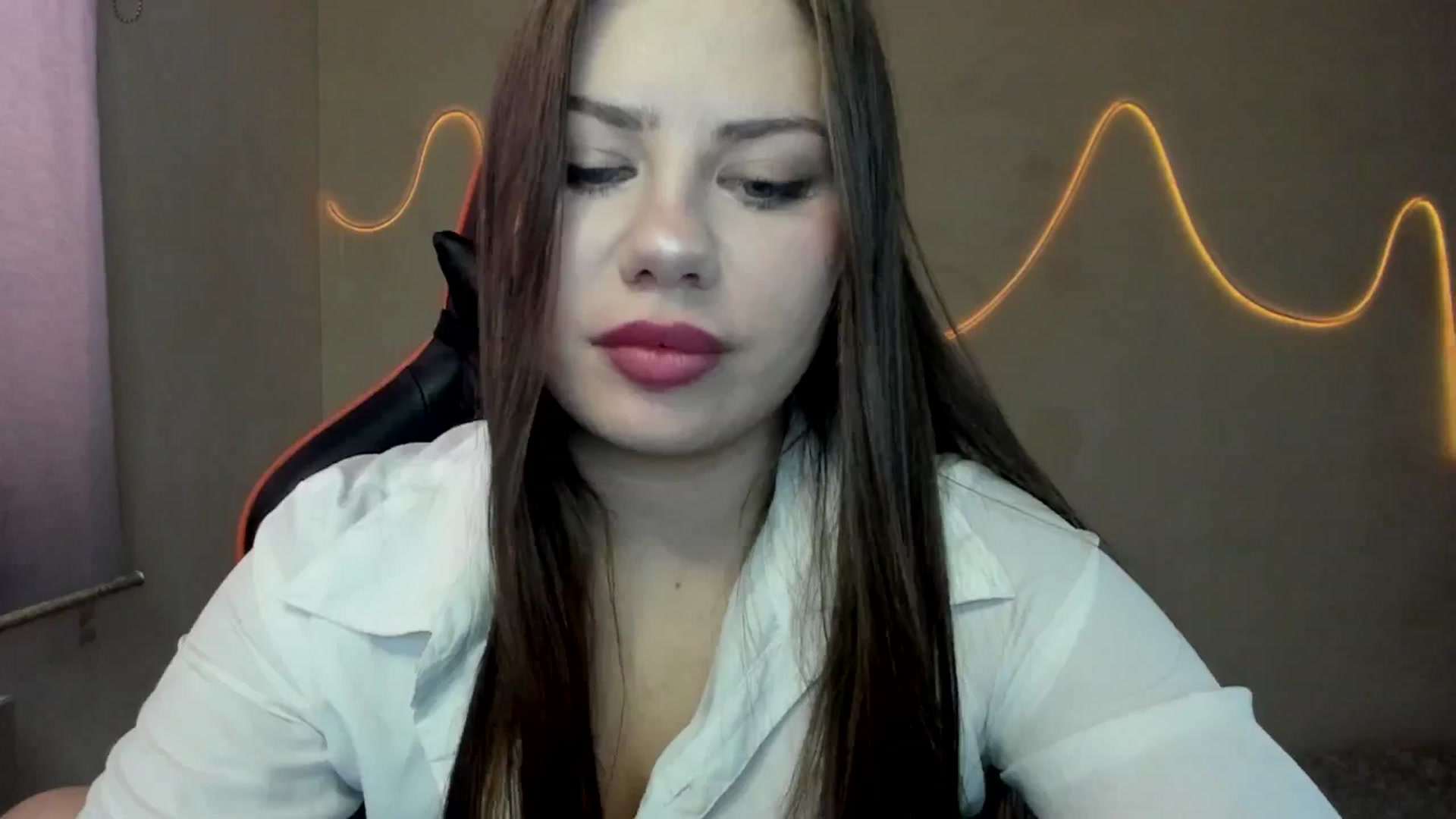 Gallery image thumbnail from FlyingDream's myfreecams stream on, 08/27/2025, 09:26 image 7 of 20