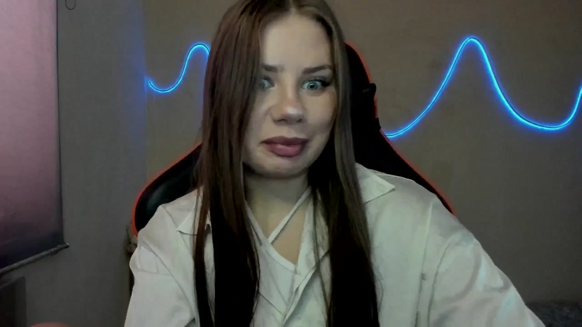 Gallery image thumbnail from FlyingDream's myfreecams stream on, 08/28/2025, 11:01 image 2 of 20