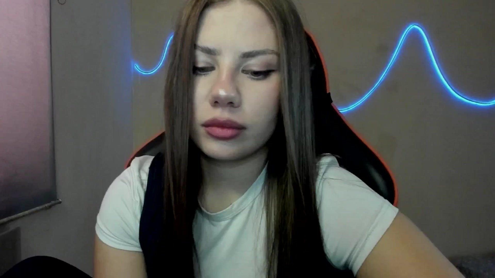 Gallery image thumbnail from FlyingDream's myfreecams stream on, 08/29/2025, 11:17 image 10 of 20