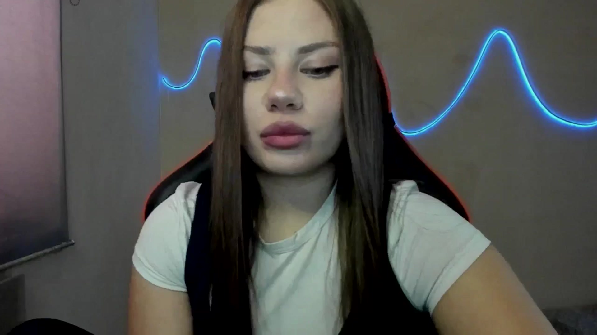 Gallery image thumbnail from FlyingDream's myfreecams stream on, 08/29/2025, 11:17 image 14 of 20