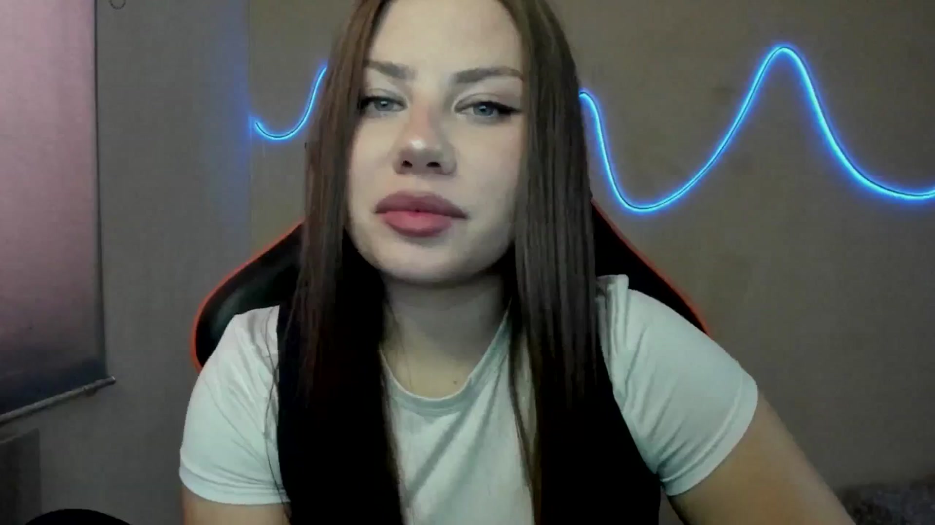 Gallery image thumbnail from FlyingDream's myfreecams stream on, 08/29/2025, 11:17 image 1 of 20