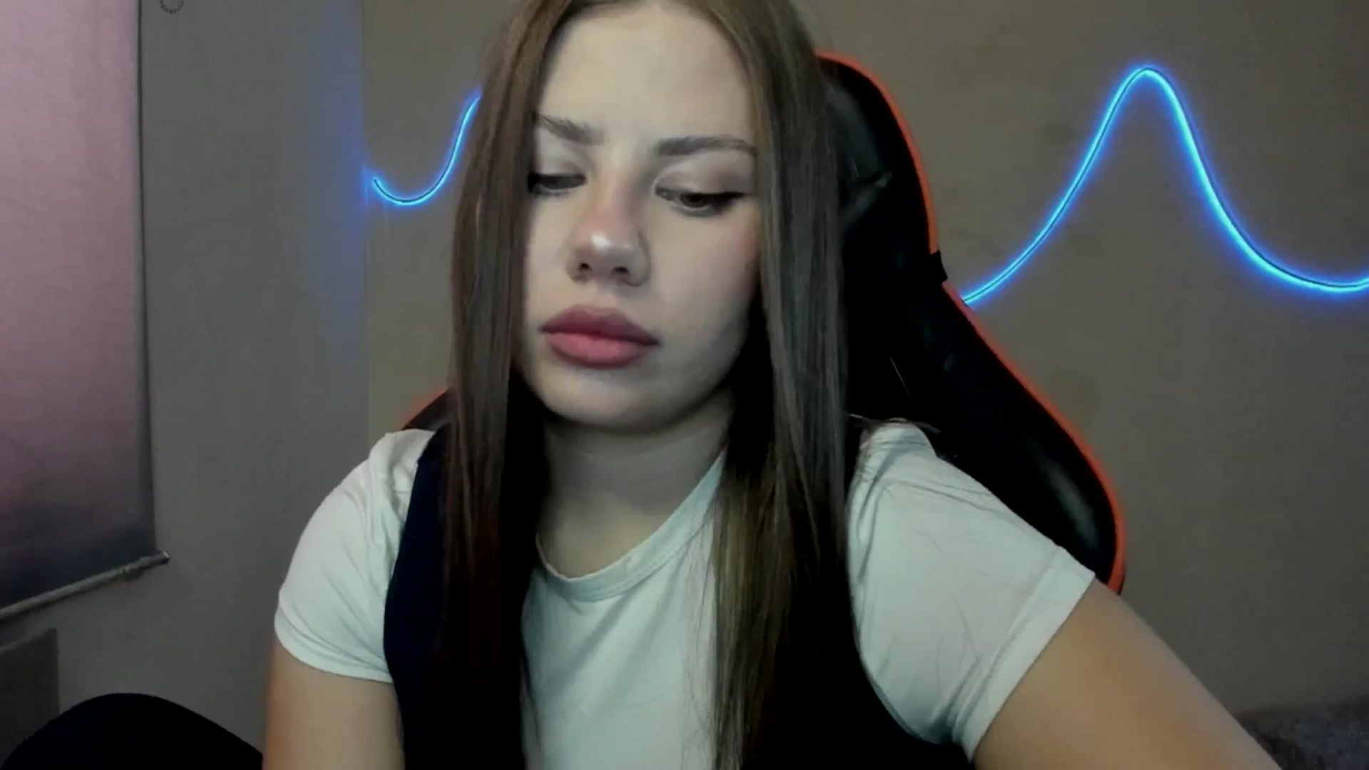 Gallery image thumbnail from FlyingDream's myfreecams stream on, 08/29/2025, 11:17 image 9 of 20