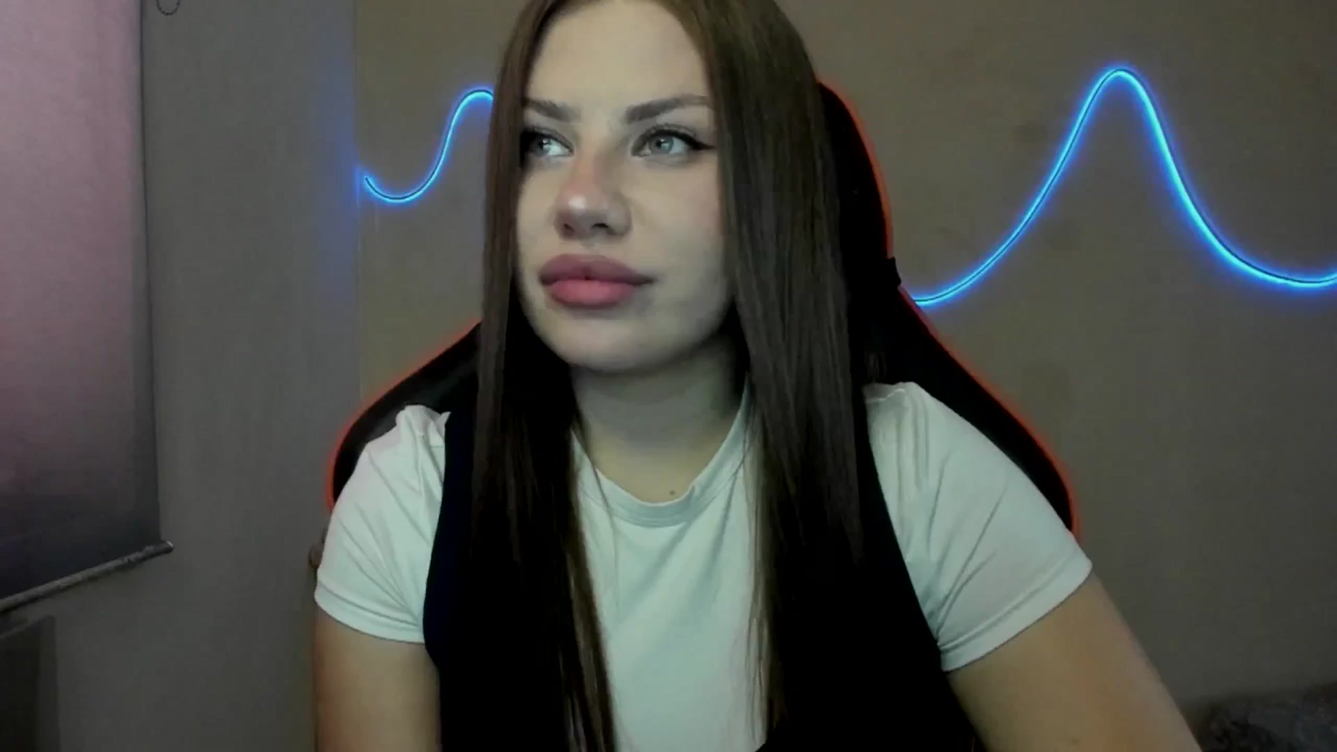 Gallery image thumbnail from FlyingDream's myfreecams stream on, 08/29/2025, 12:24 image 4 of 20
